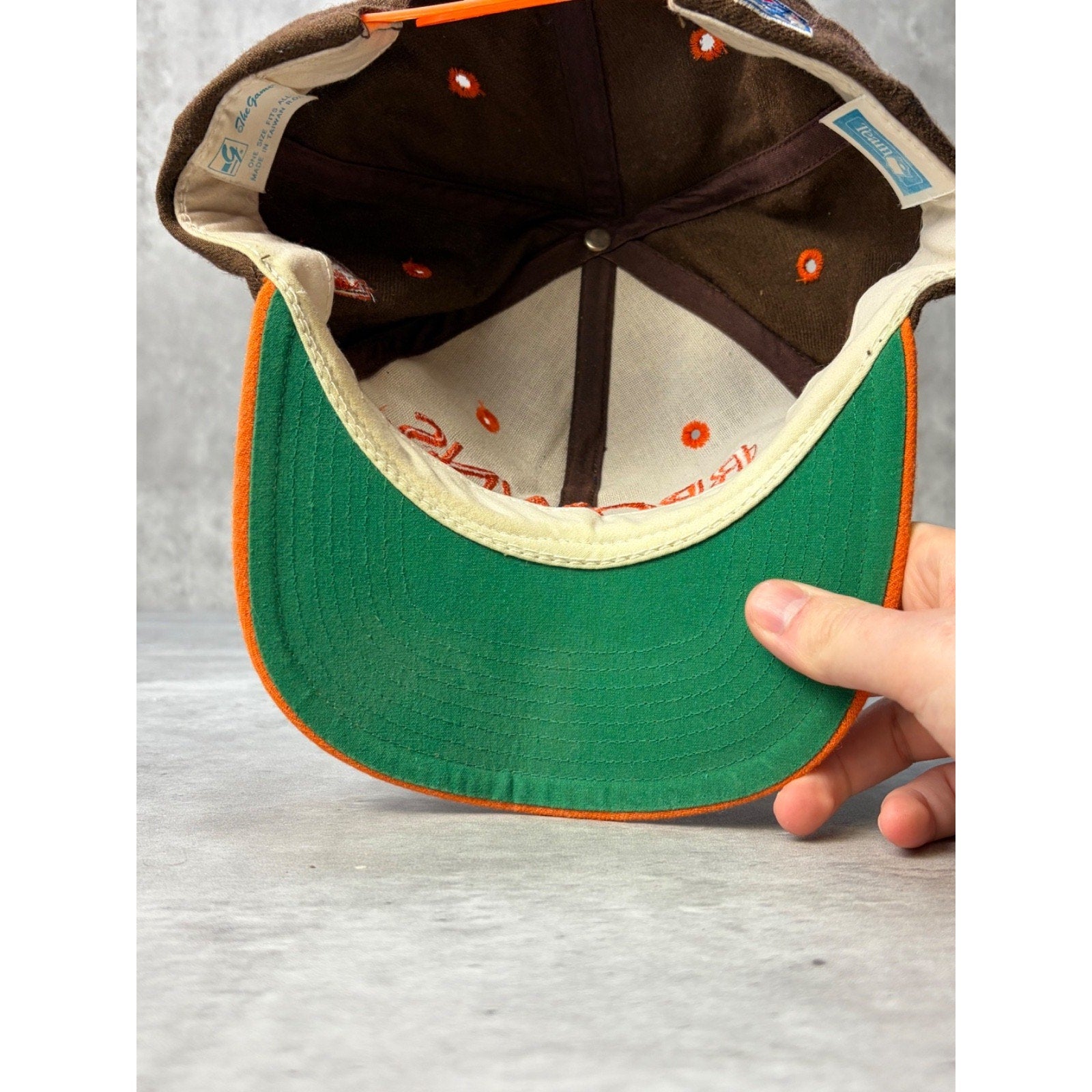 Vintage Cleveland Browns NFL Embroidered Spellout Snapback Hat OSFA