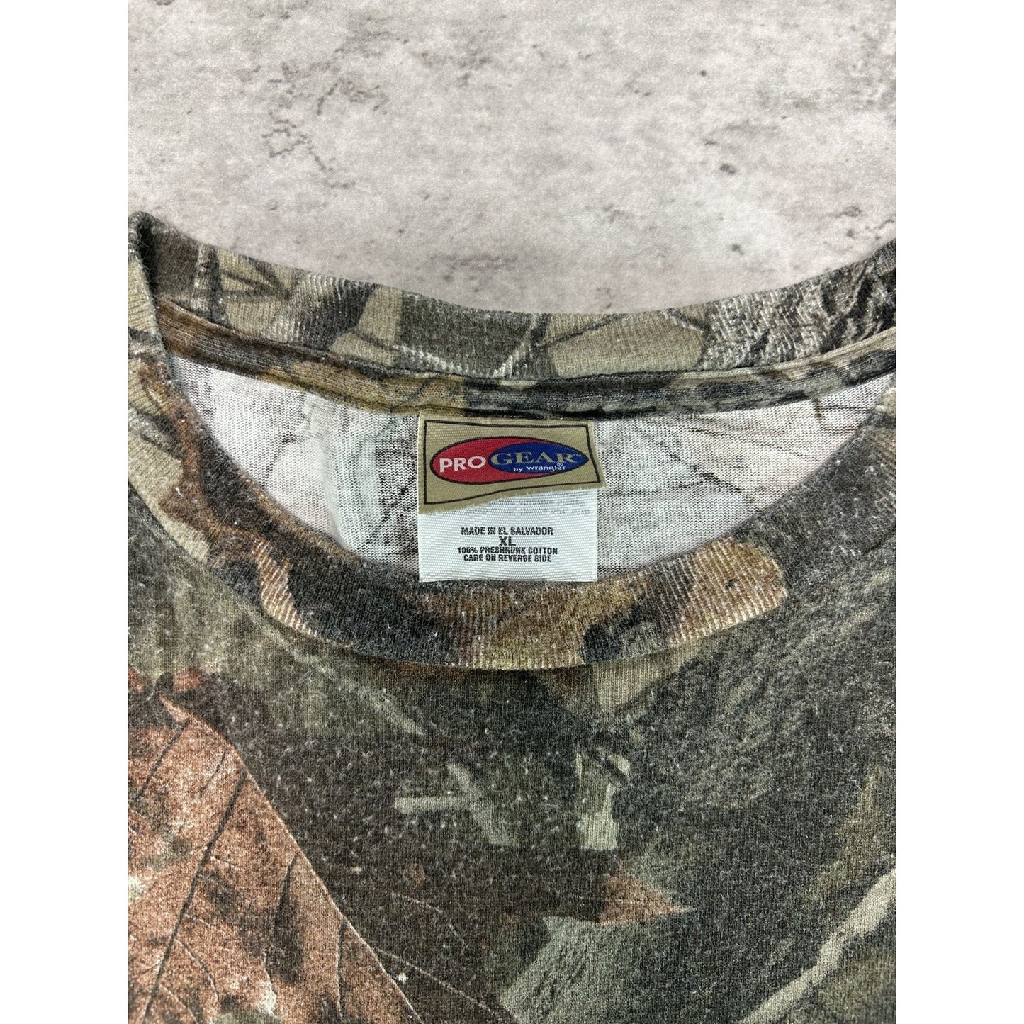 Vintage Realtree Hardwoods Tree Camo Hunting Pocket T-Shirt Size XL