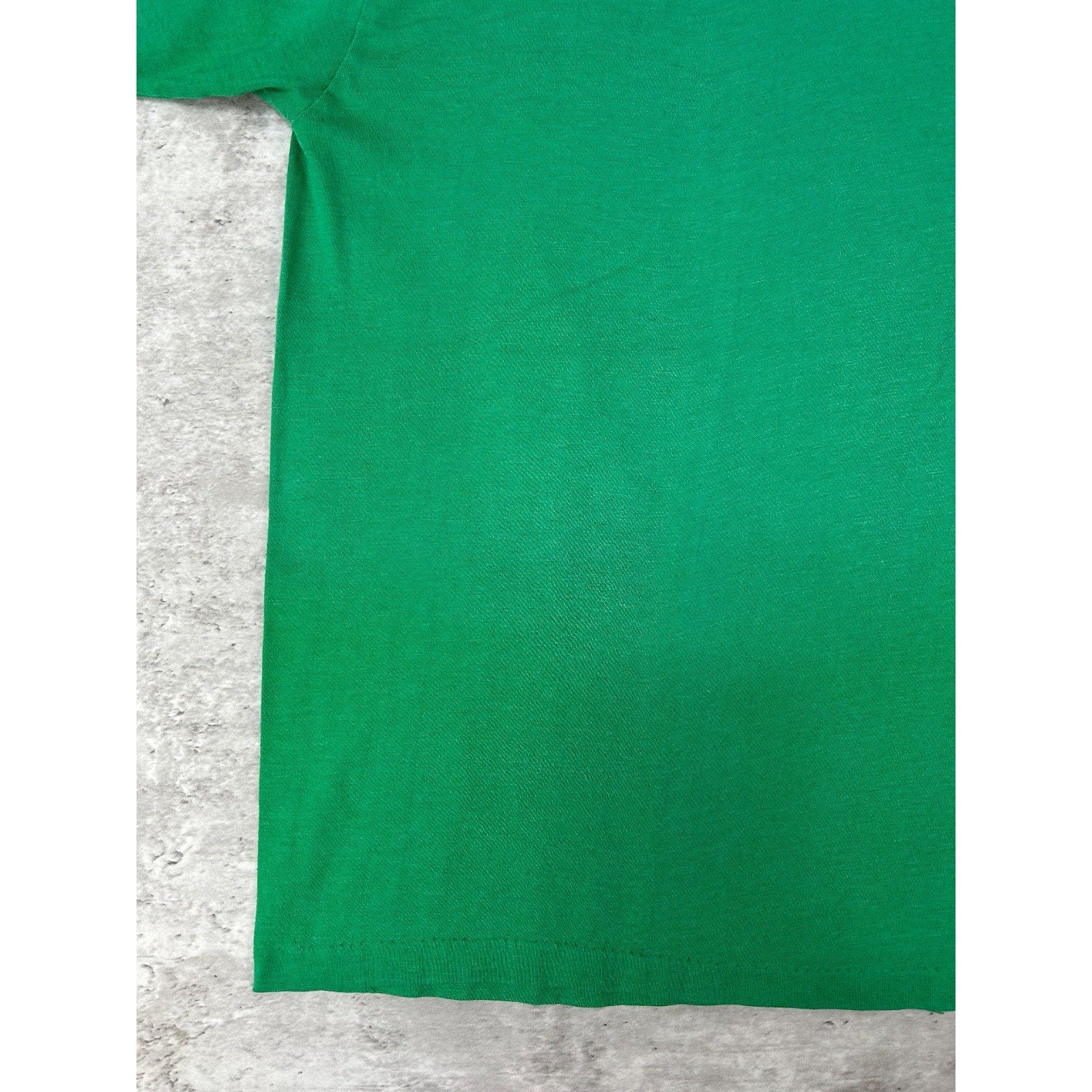 Vintage 80s Green Bay Packers NFL Football Spellout Graphic T-Shirt Size Medium