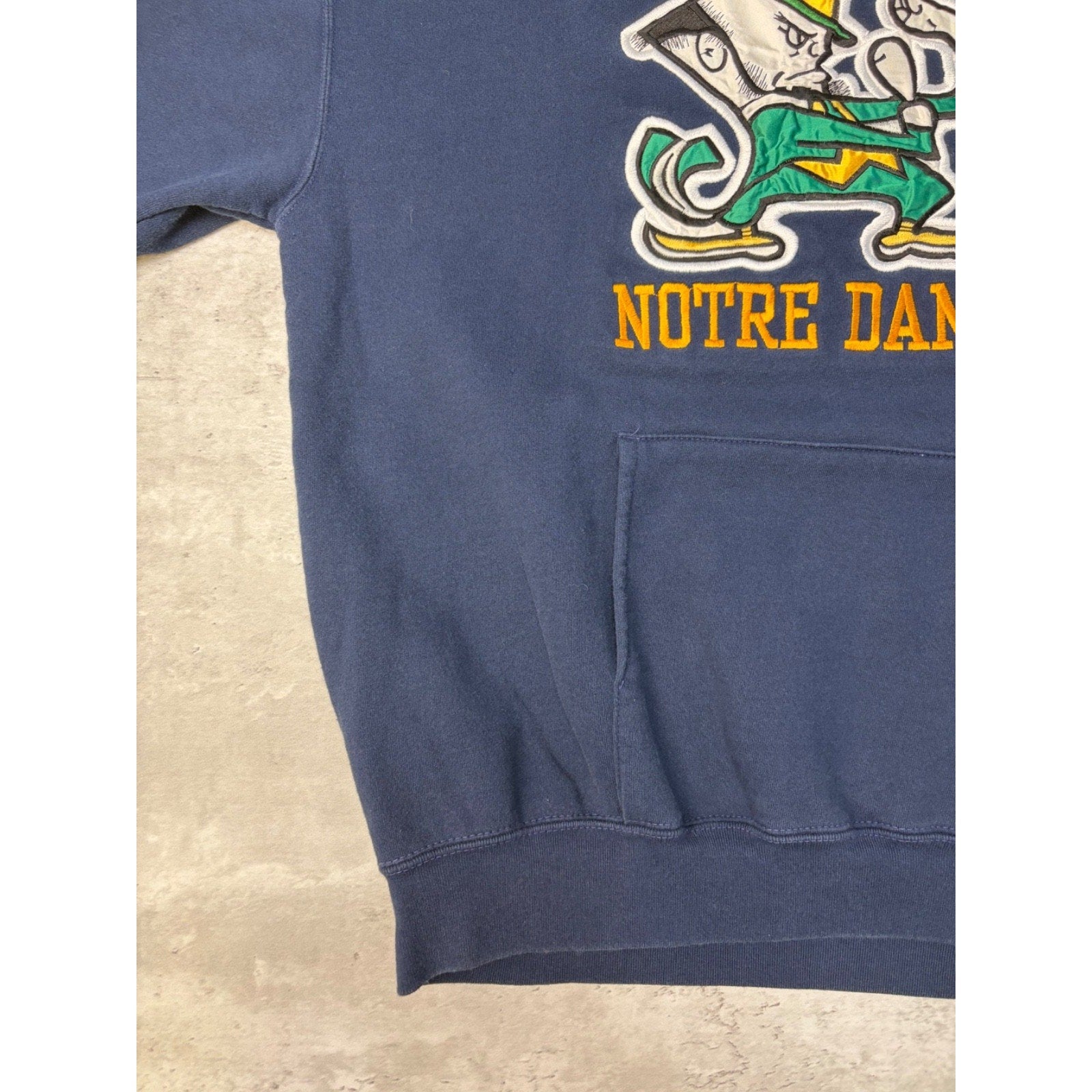 Vintage 90s Notre Dame Fighting Irish NCAA Embroidered Hooded Sweatshirt Size XL