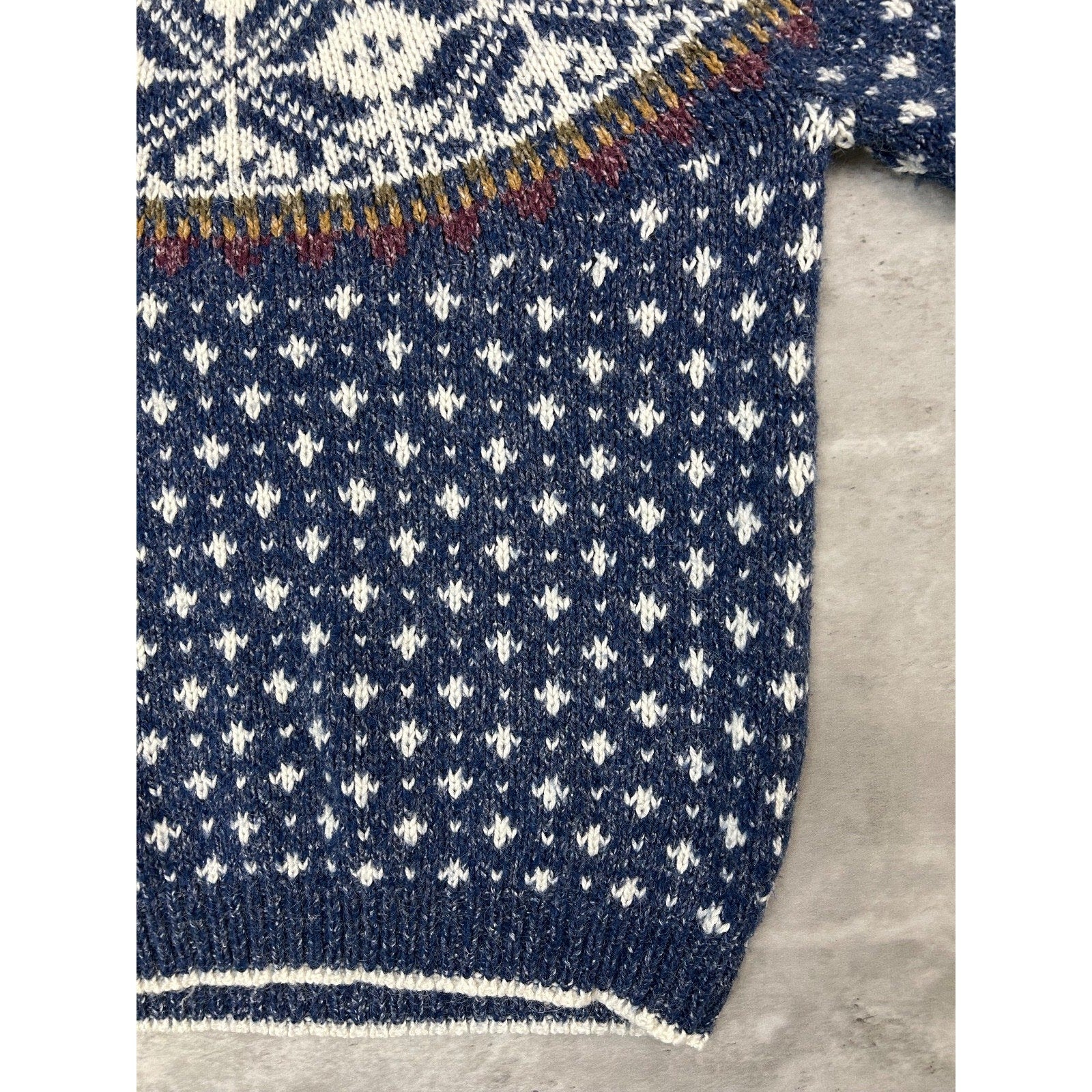 Vintage 80s/90s Abstract Striped Knit Grandma Sweater Size Medium