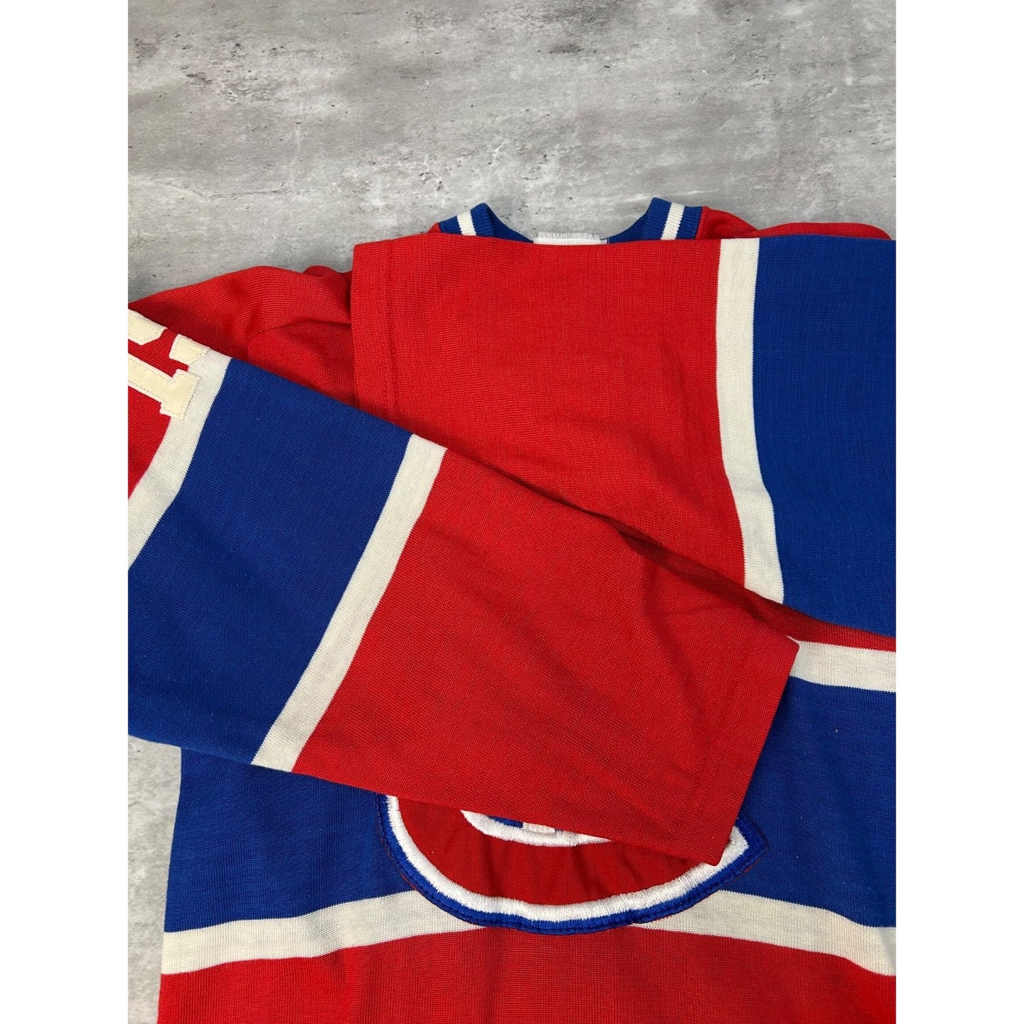 Vintage 70s/80s Montreal Canadiens #19 NHL Stitched Hockey Jersey Size Small