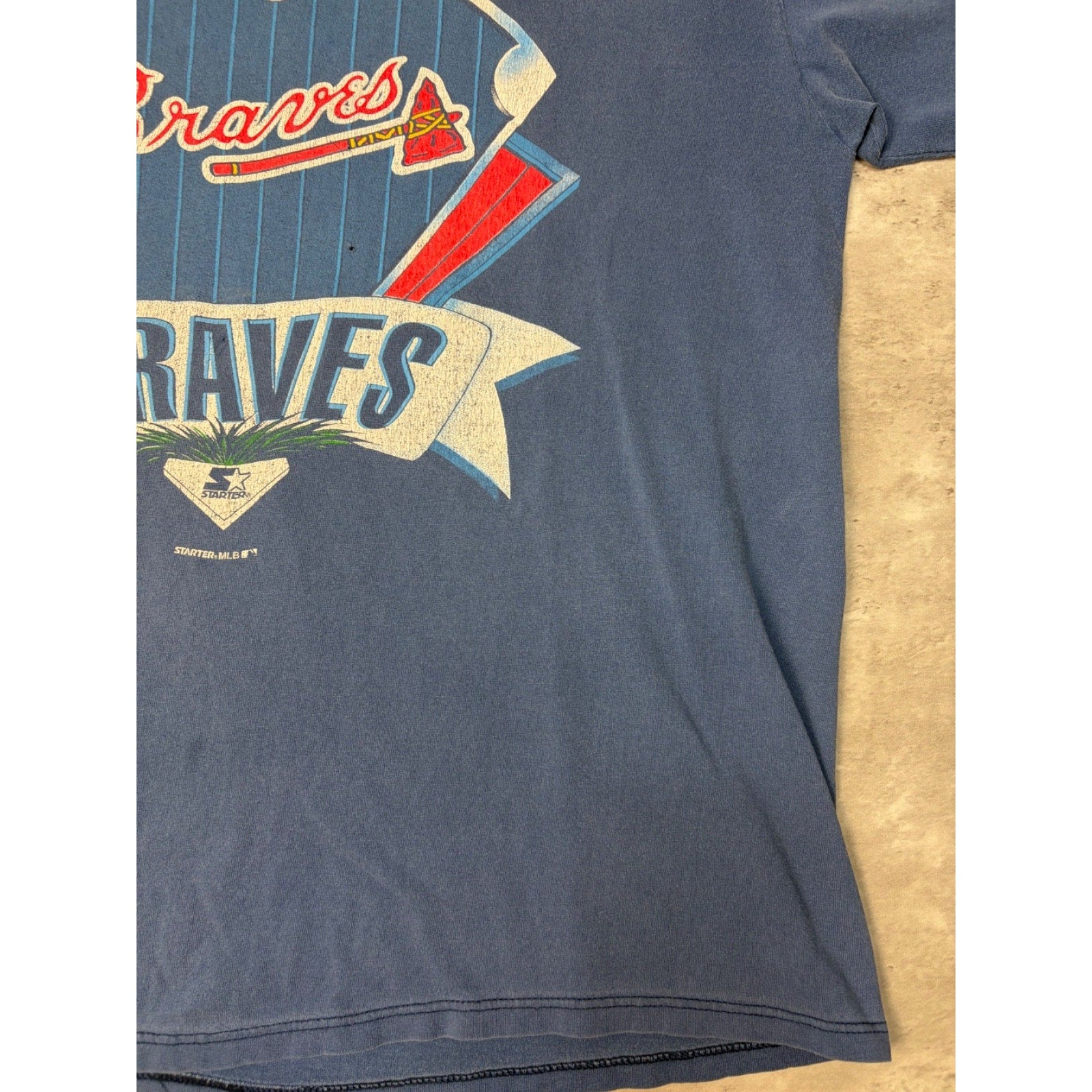 Vintage 90s Atlanta Braves MLB Spellout Graphic Starter T-Shirt Size Large