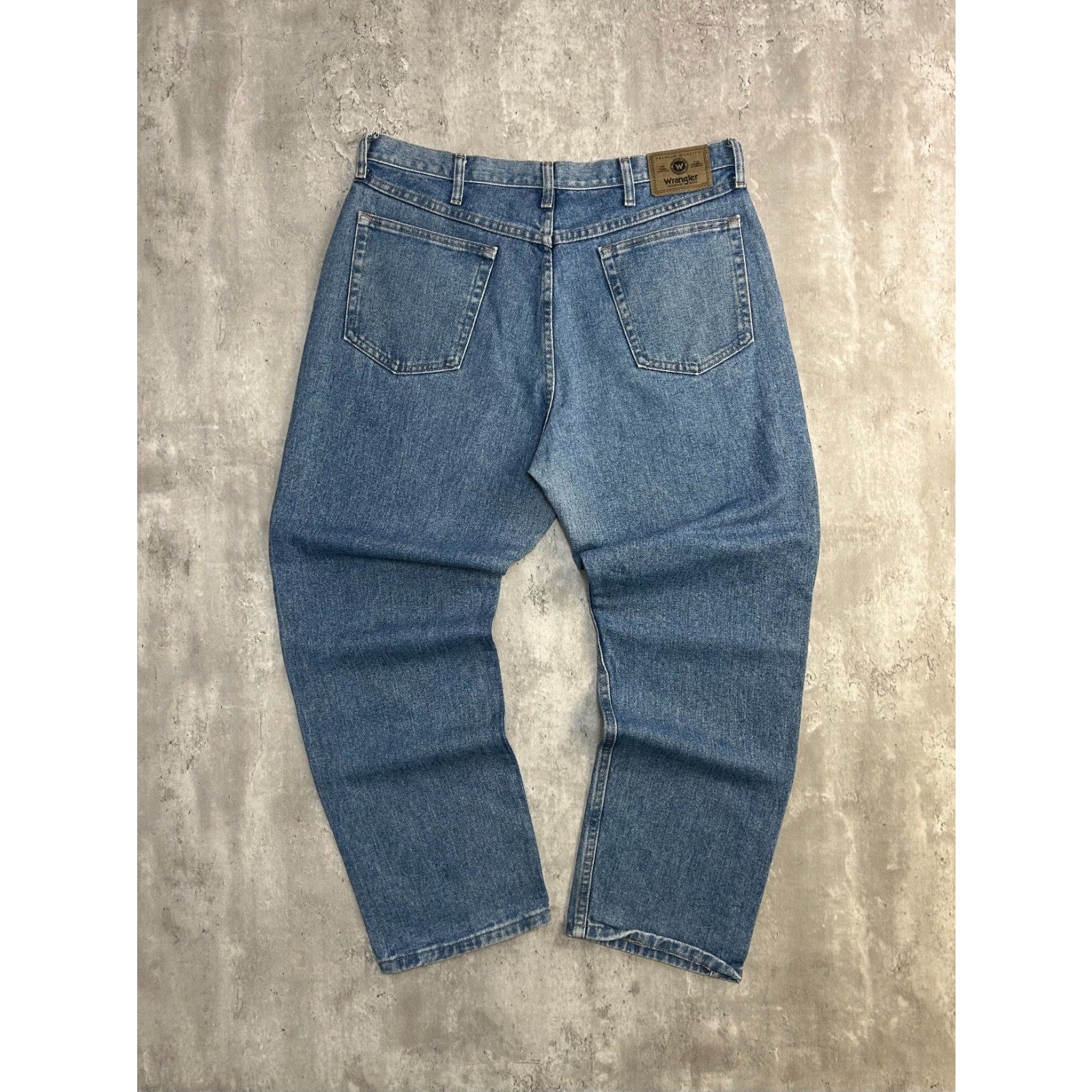 Vintage Wrangler Authentic Jeans Medium Wash Denim Pants Size 37 Blue