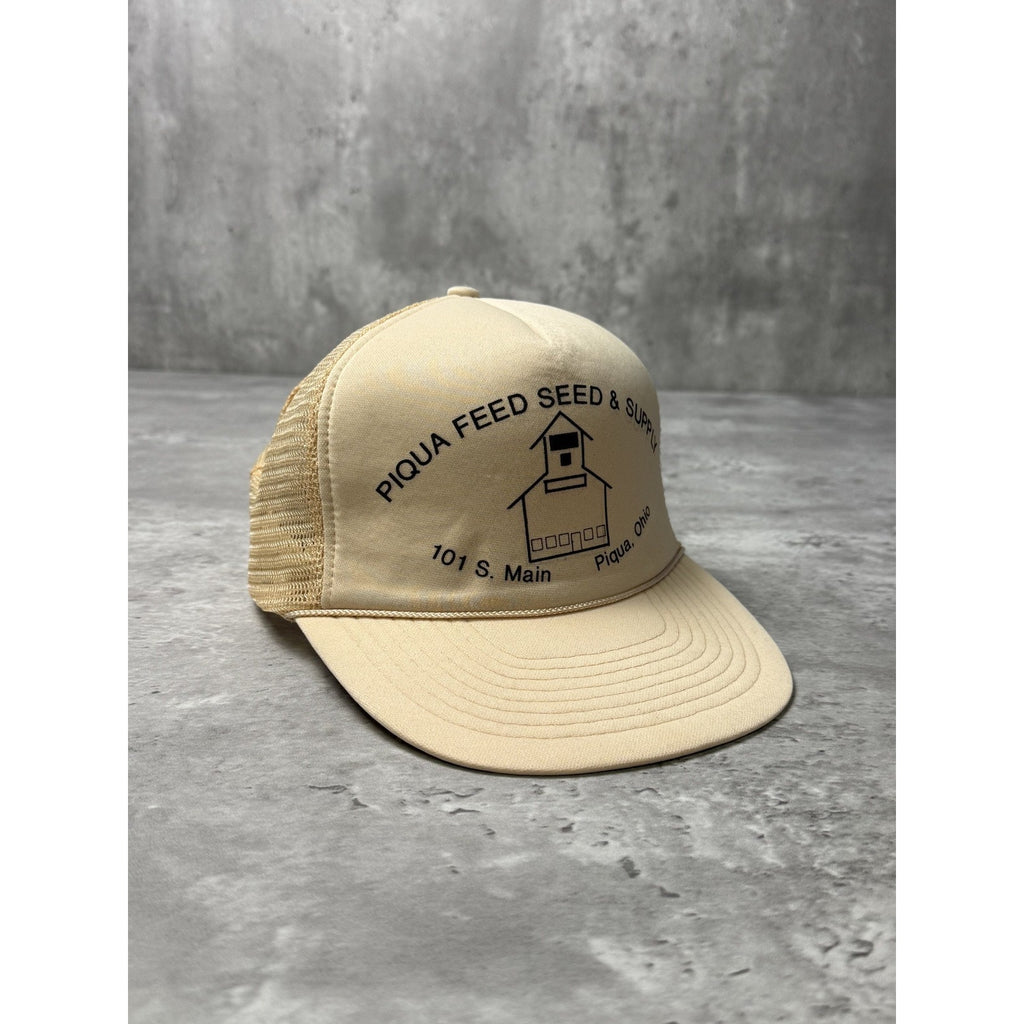 Vintage 80s/90s Piqua Feed Seed & Supply Beige Trucker Snapback Hat OSFA
