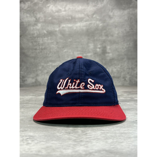 Vintage 90s Chicago White Sox MLB Embroidered Spellout Snapback Hat OSFA