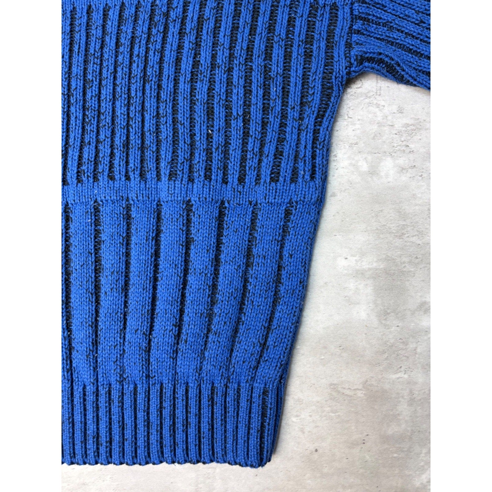 Vintage 90s Abstract Striped Pullover Ribbed Knit Sweater Size Small