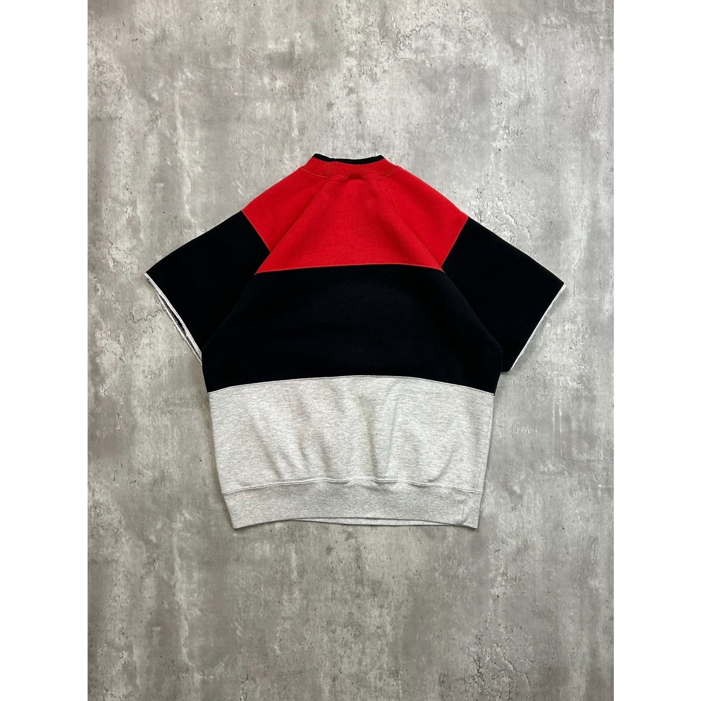 VTG 90s Chicago Bulls NBA Embroidered Spellout Short Sleeve Sweatshirt Sz Large