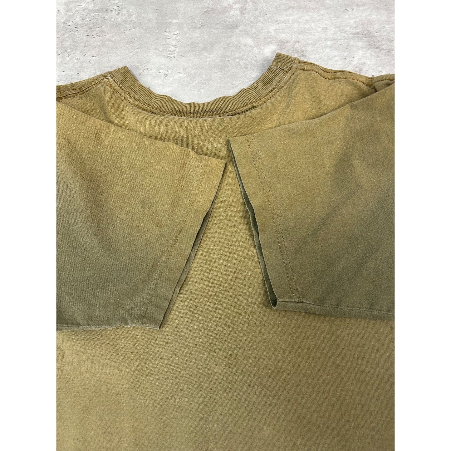 Vintage Jeep Four Wheel Drive Graphic Spellout Car T-Shirt Size Medium Green