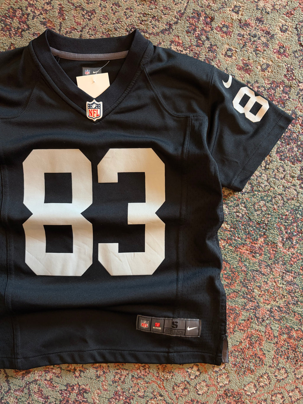 Darren Waller #83 Las Vegas Raiders NFL Nike Football Jersey Size Small YOUTH