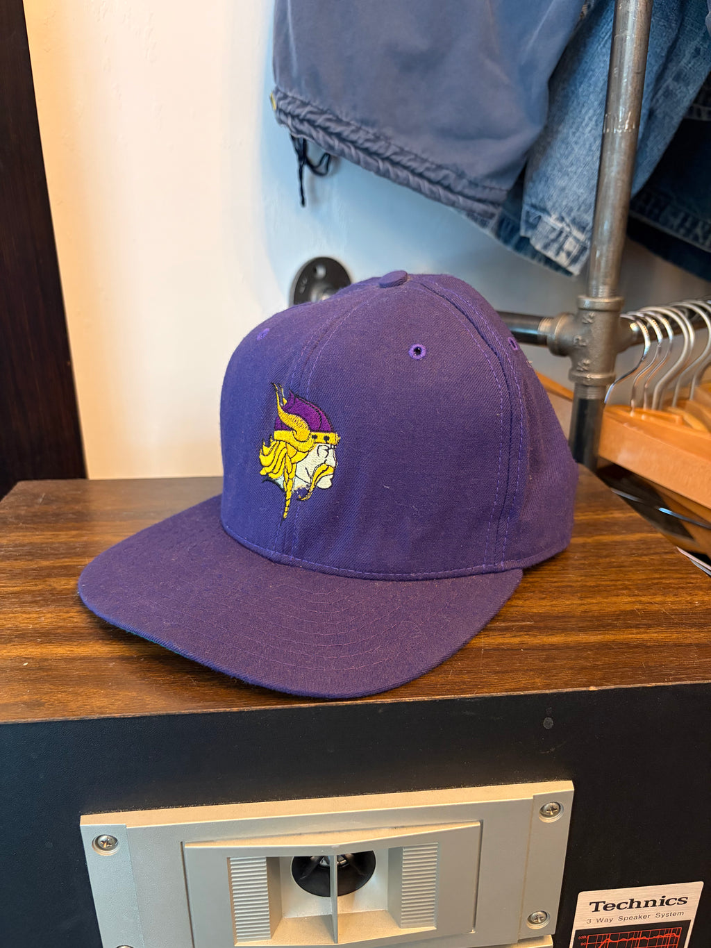 Vintage Minnesota Vikings NFL Embroidered Logo Snapback Hat OSFA