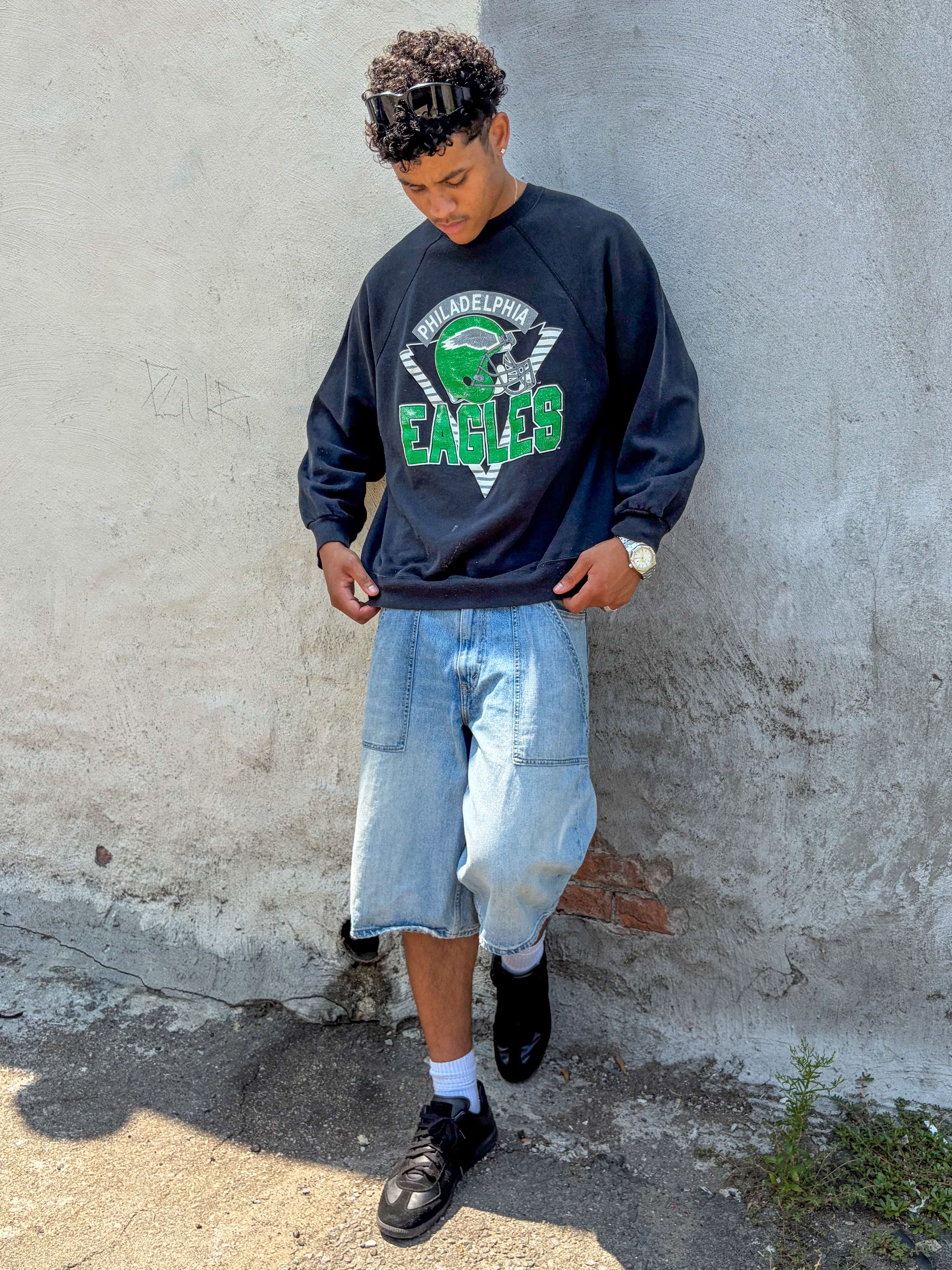 Vintage 80s/90s Philadelphia Eagles NFL Helmet Graphic Sweatshirt Size XL