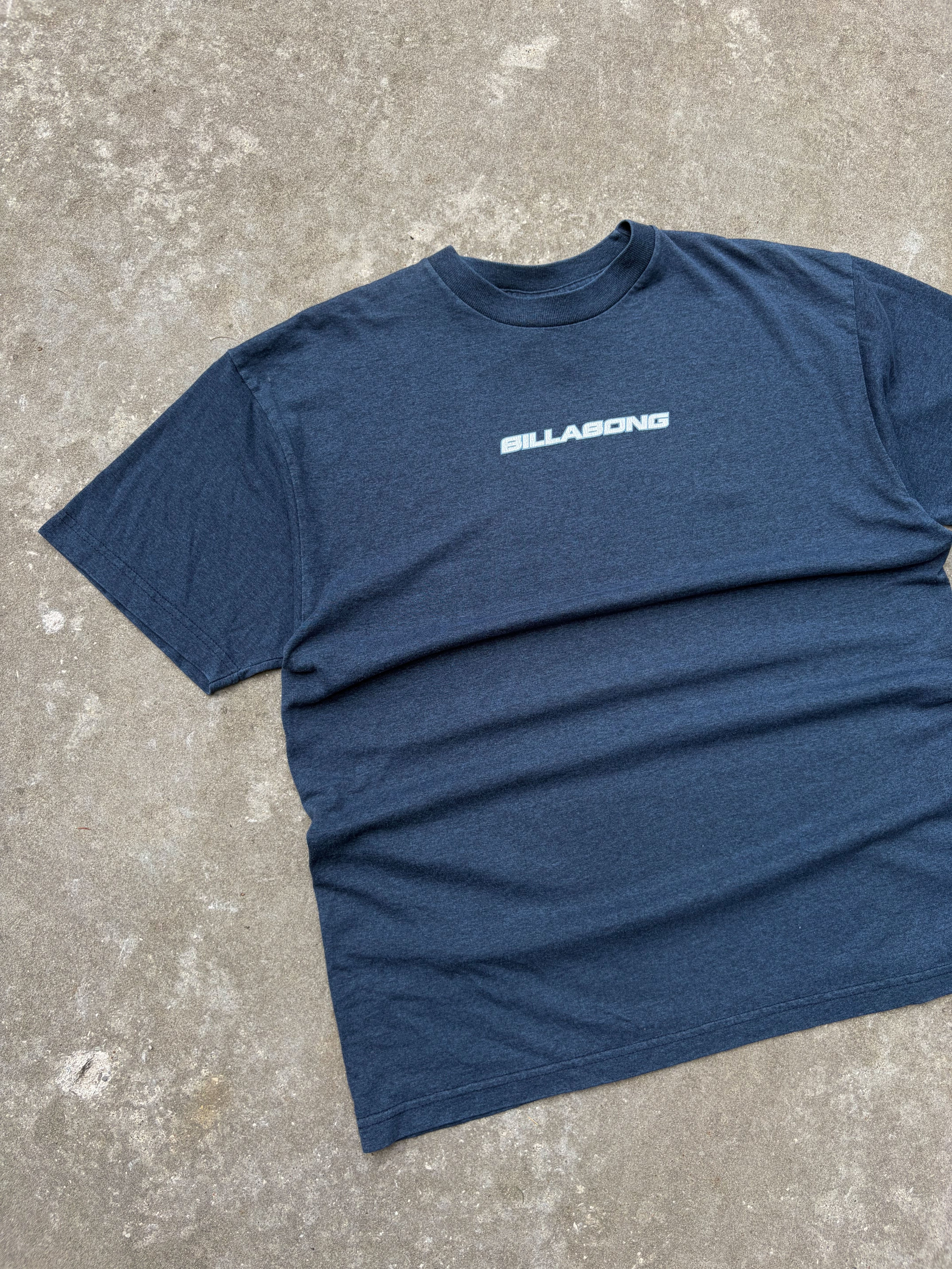 Vintage Y2K Billabong Spellout Logo Graphic T-Shirt Size Large