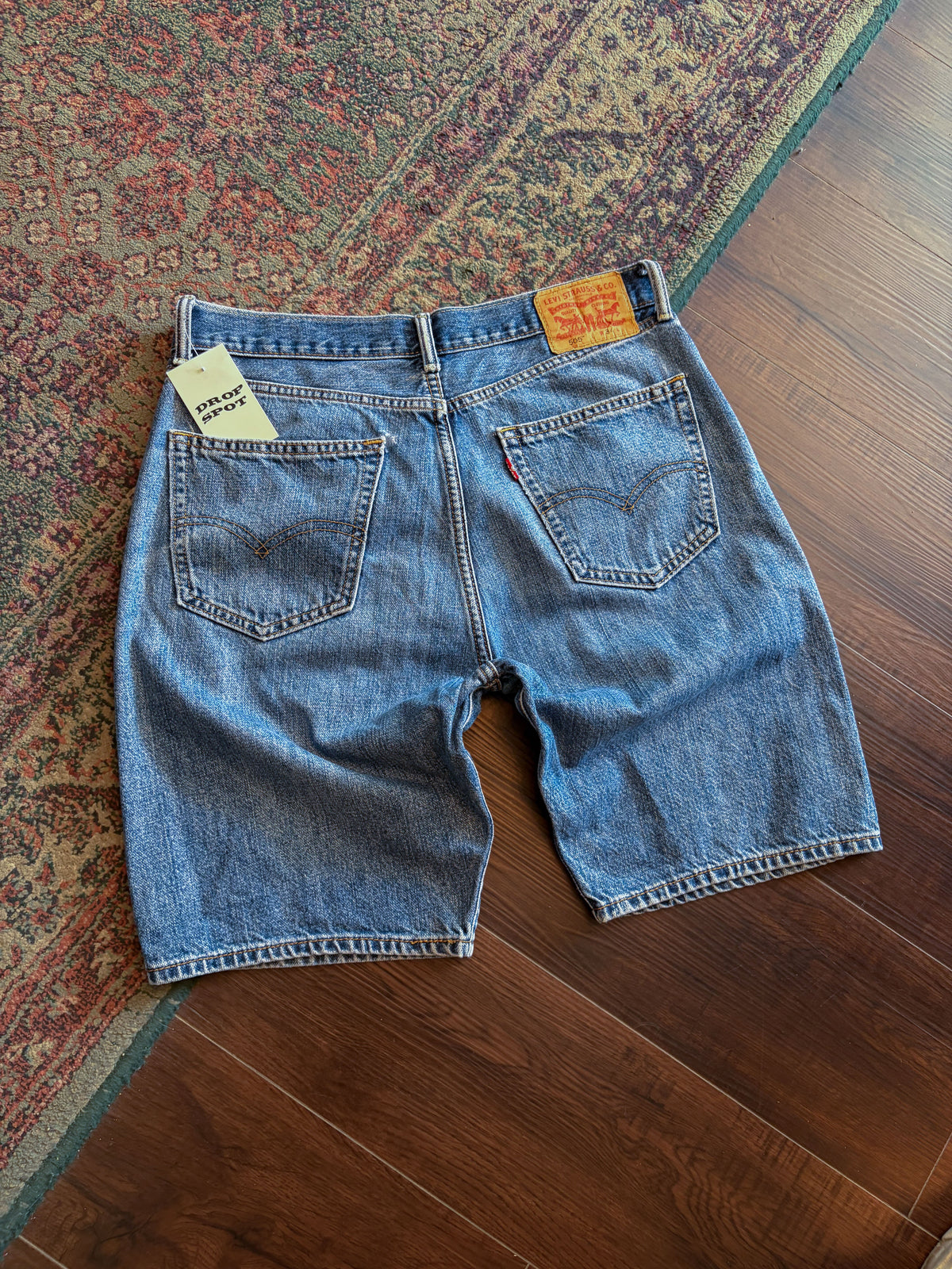Vintage Levis 505 Red Tab Medium Wash Denim Shorts Size 32