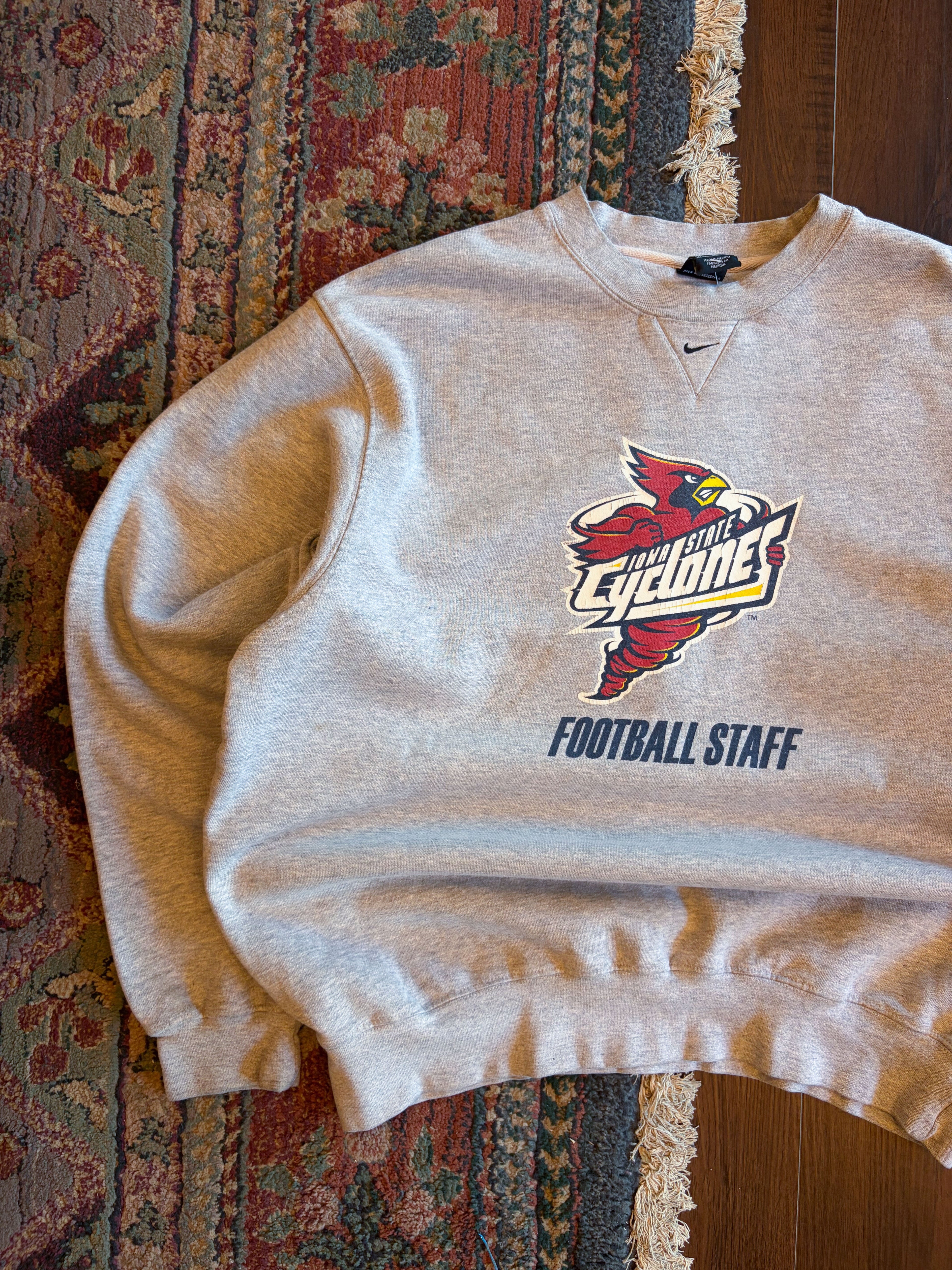 Vintage Iowa State Cyclones NCAA Nike Mini Middle Swoosh Sweatshirt Size Large