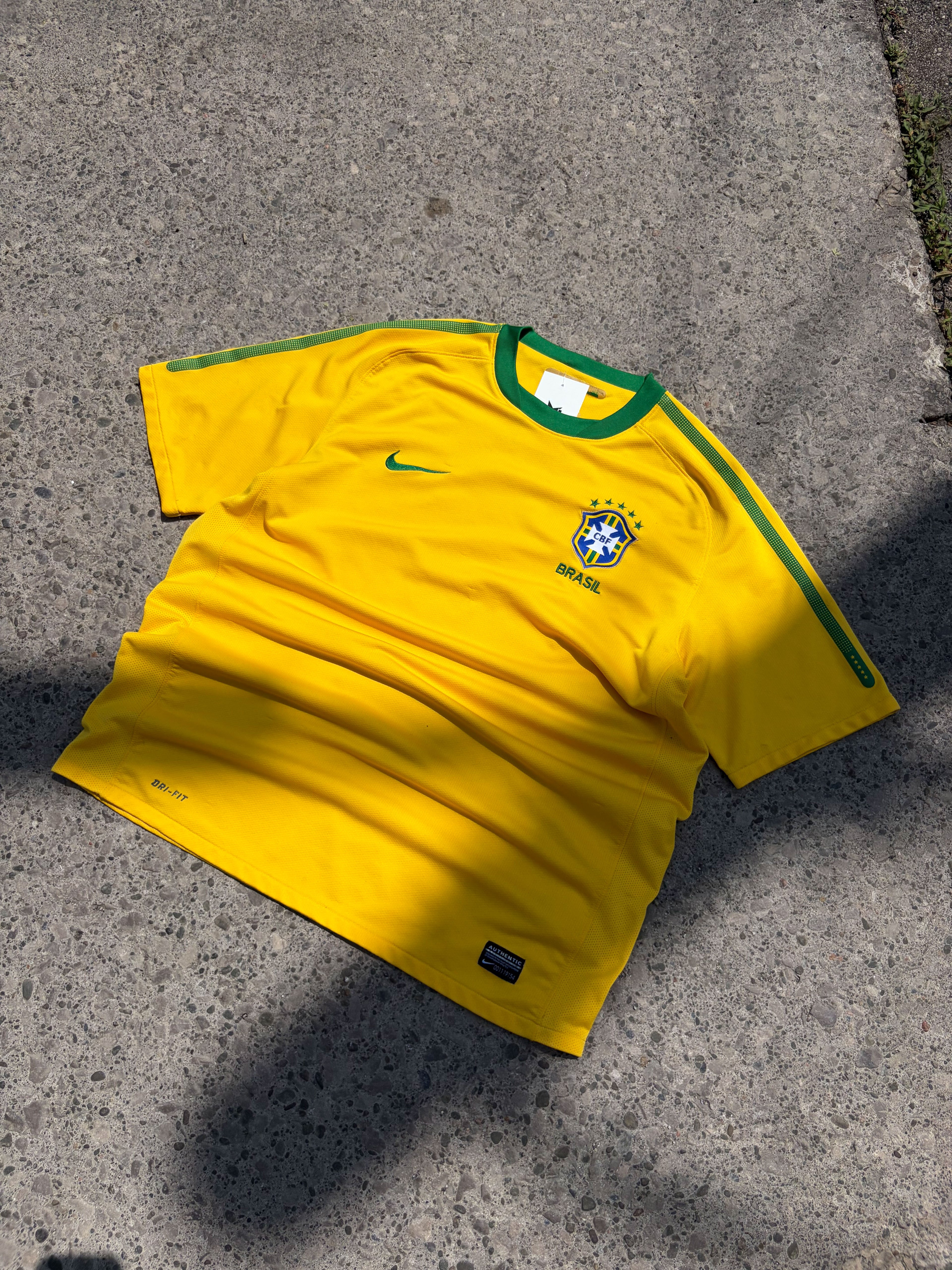 Nike Brazil National Team Embroidered Soccer Jersey Size Large
