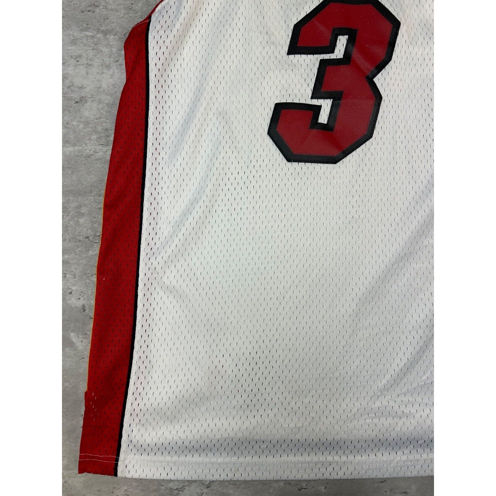 2000s Dwayne Wade #3 Miami Heat NBA Stitched Adidas Basketball Jersey Sz Medium