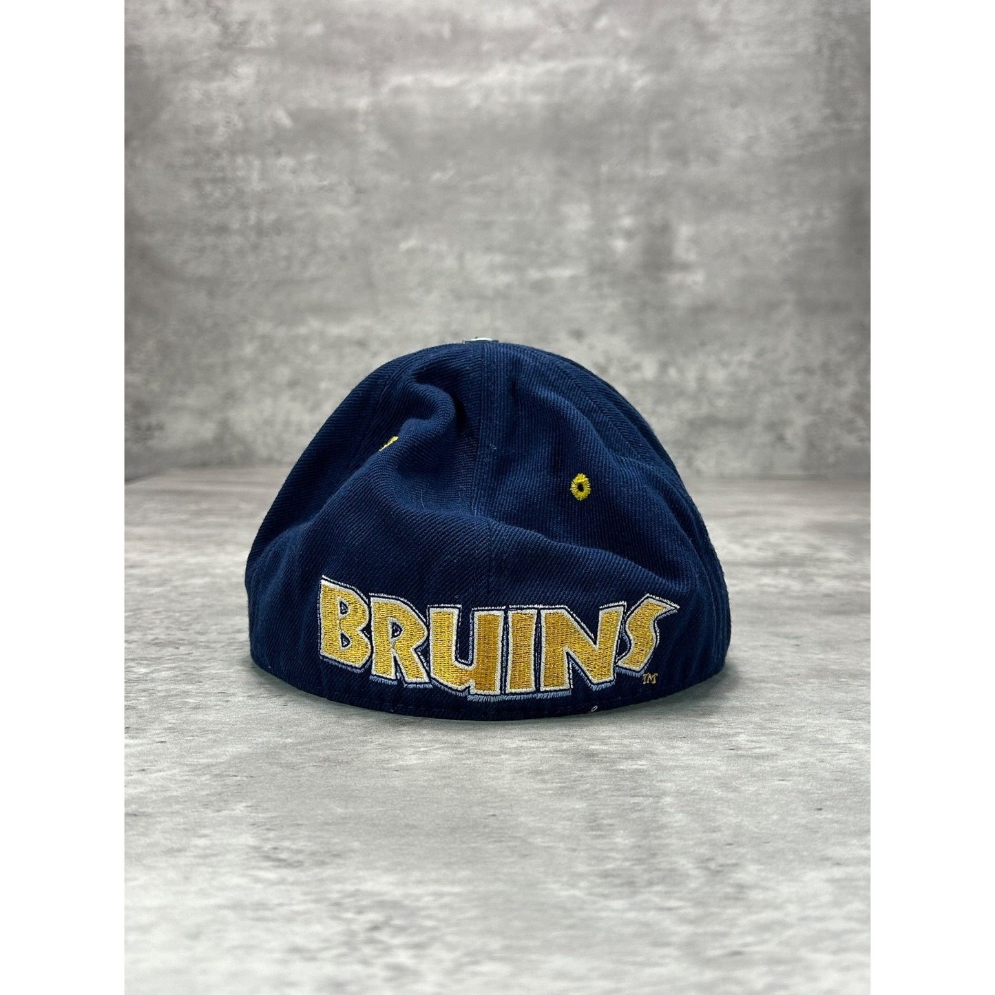 Vintage 90s UCLA Bruins NCAA Embroidered Logo Fitted Hat Size 7 1/4