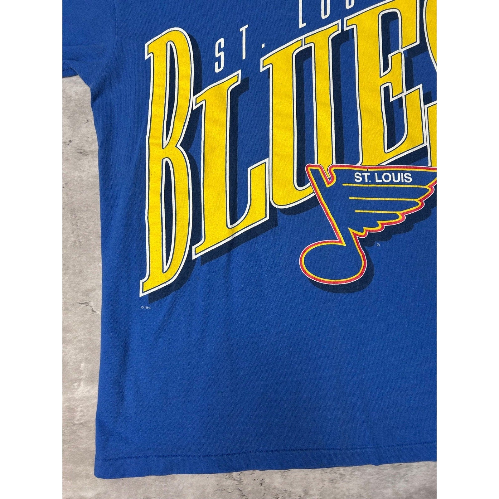 Vintage 90s St Louis Blue NHL Spellout Hockey Graphic T-Shirt Size Medium
