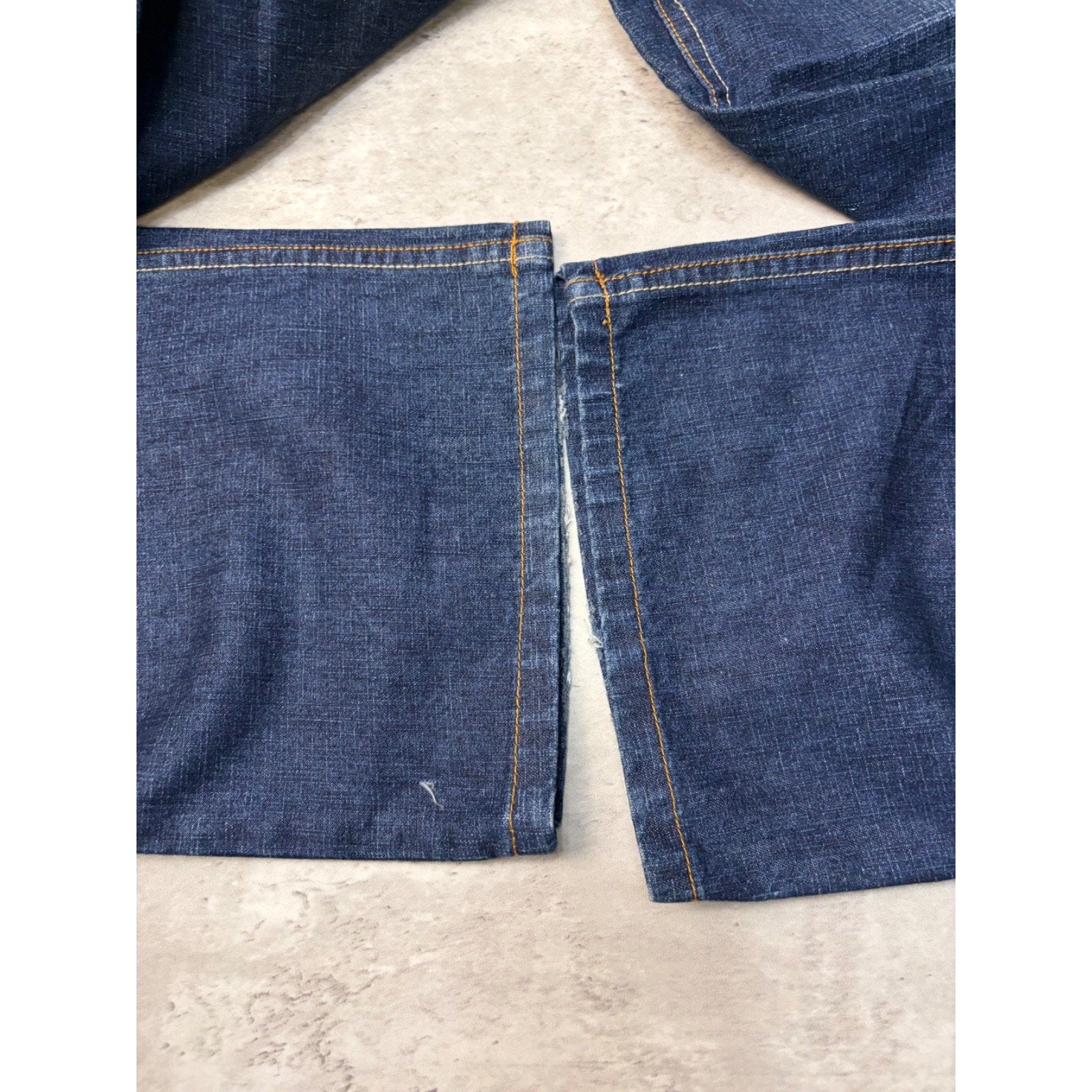 Vintage Y2K Rocawear Embroidered Pocket Logo Dark Wash Denim Pants Size 30x31