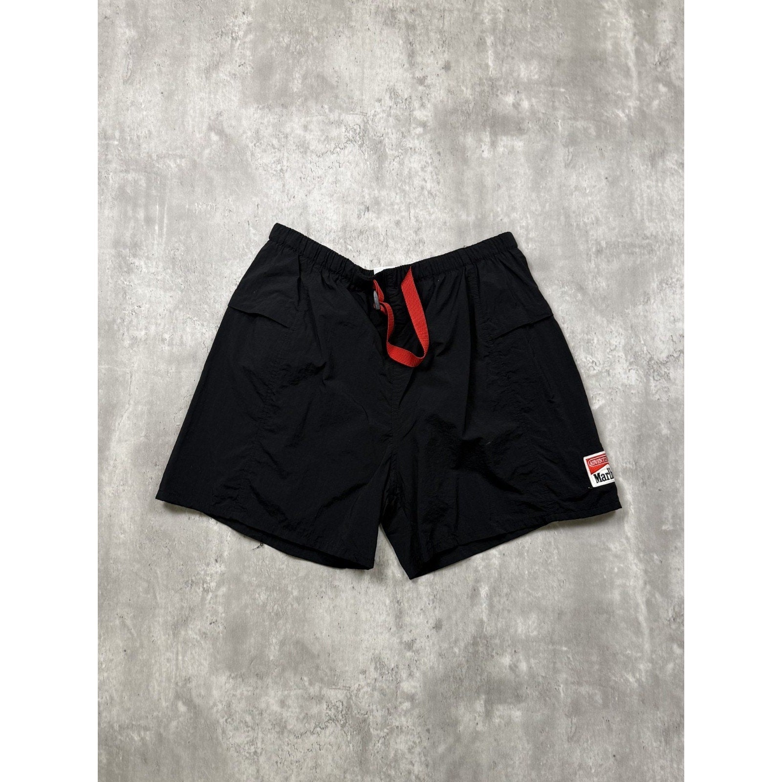 Vintage Marlboro Adventure Team Embroidered Patch Nylon Swim Shorts Size Medium