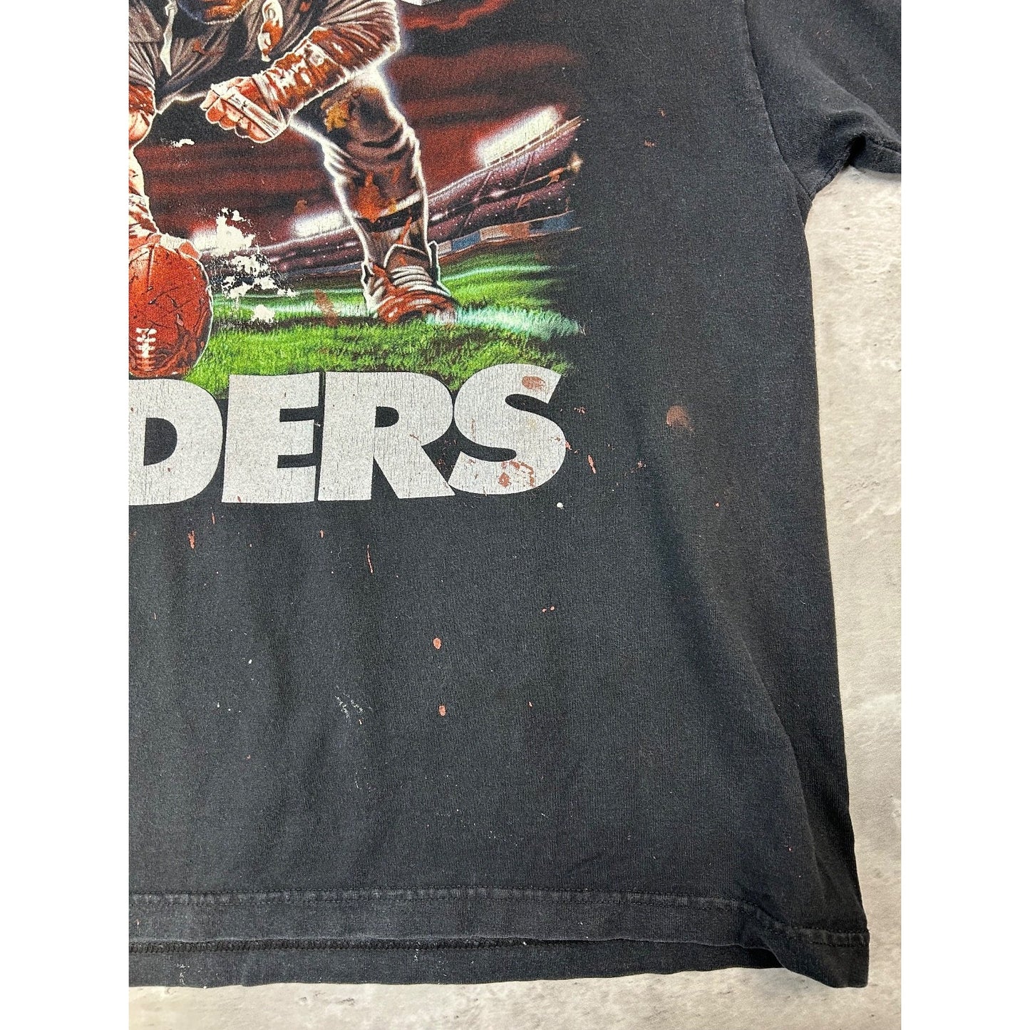 Vintage Oakland Raiders NFL Cartoon Football Player Graphic T-Shirt Size 2XL