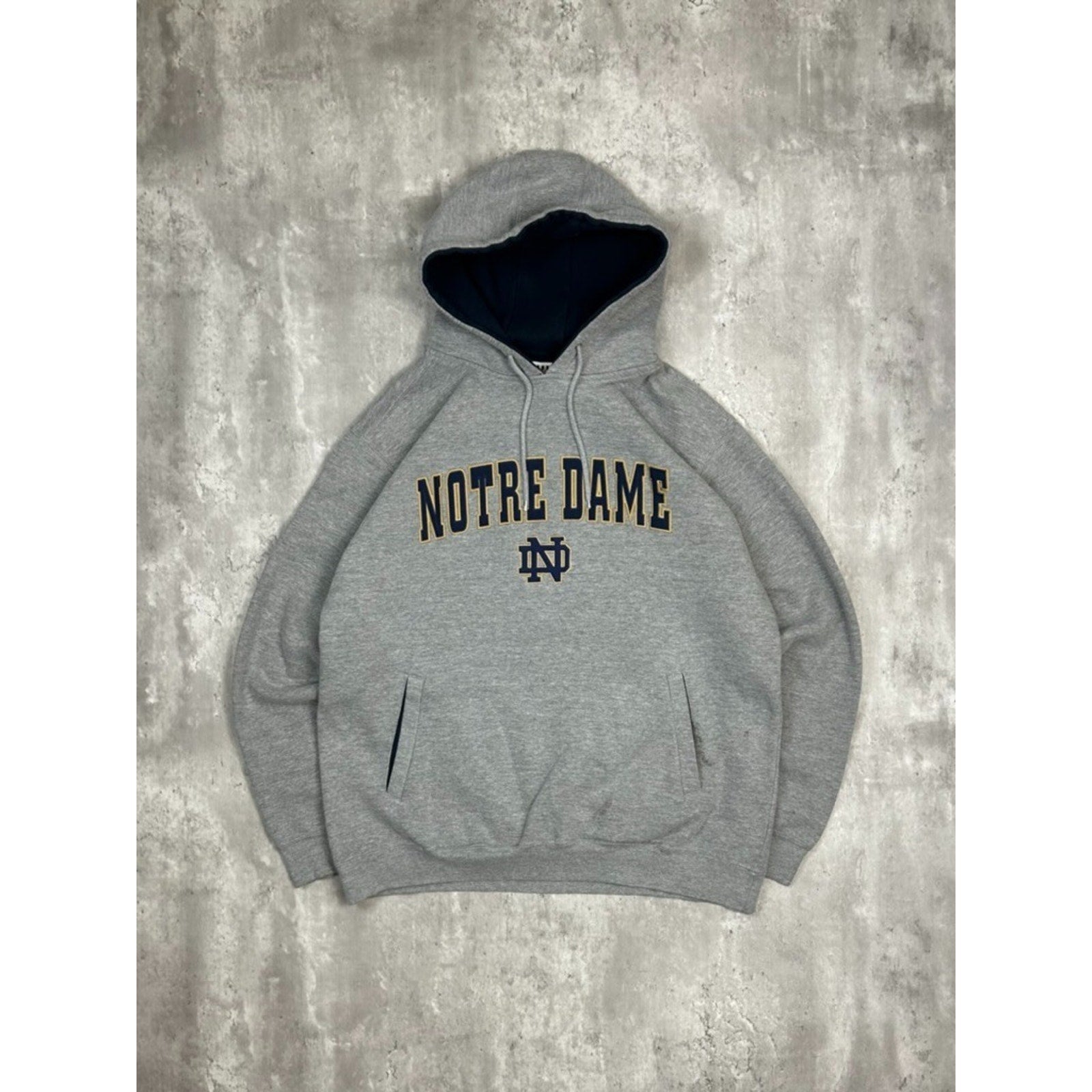 Vintage Notre Dame Fighting Irish NCAA Embroidered Hooded Sweatshirt Size XL