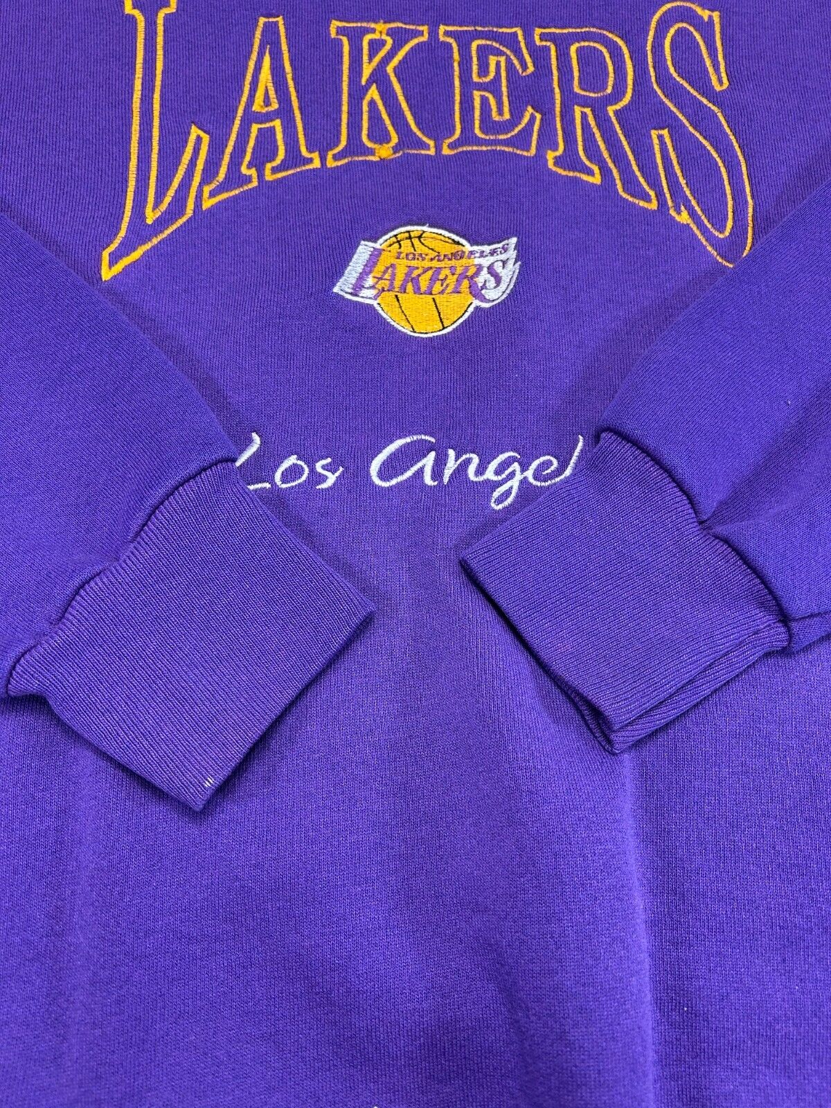 Vintage 90s Los Angeles Lakers NBA Embroidered Spellout Sweatshirt Size Medium