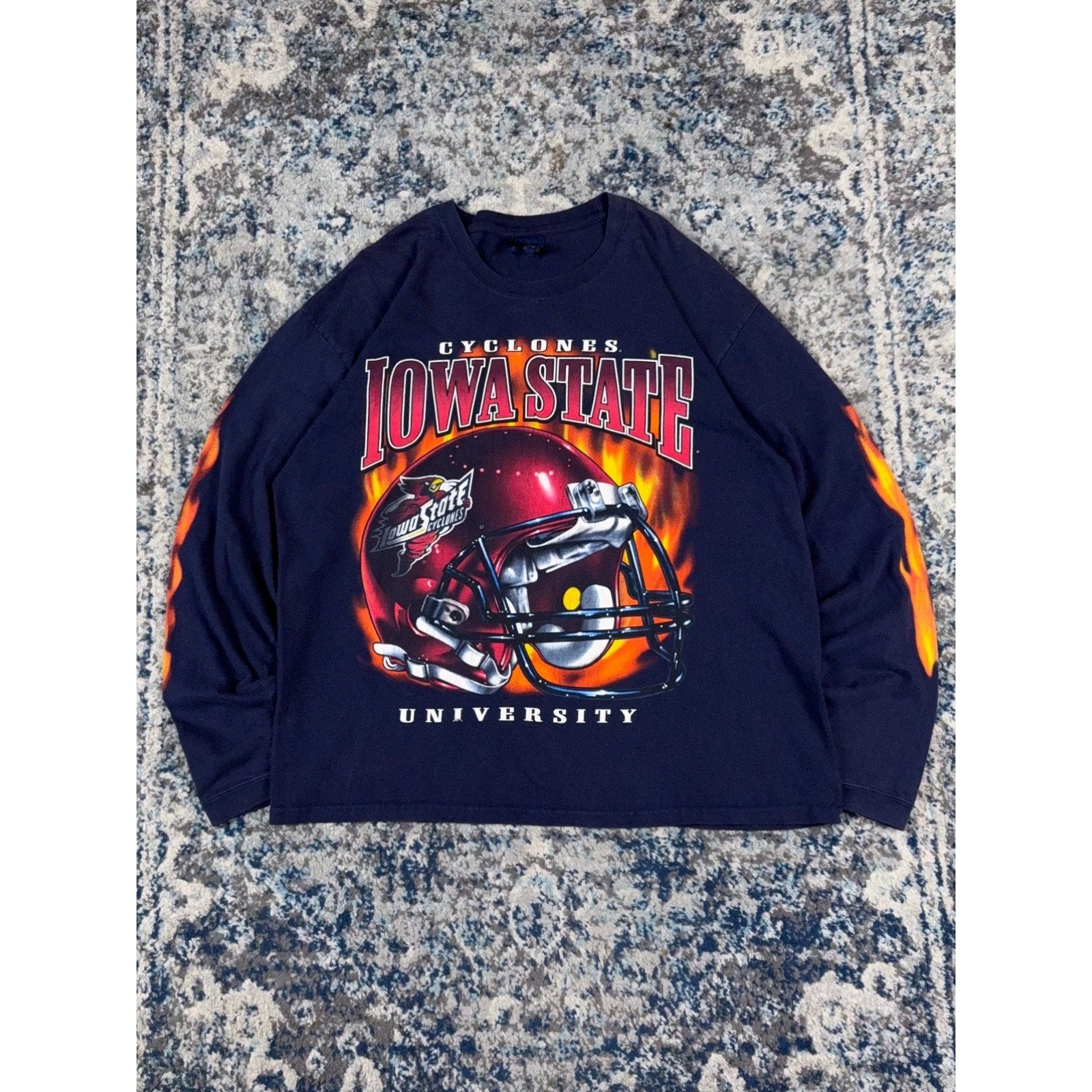 Vintage Iowa State Cyclones NCAA Big Helmet Graphic Long Sleeve T-Shirt Size XL