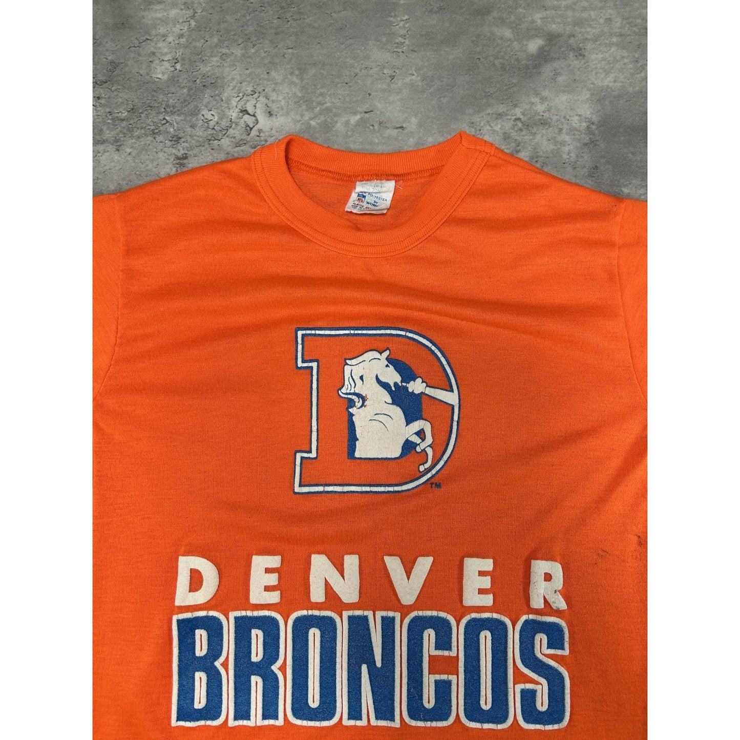 Vintage 80s Denver Broncos NFL Graphic Spellout T-shirt Style Jersey Large YOUTH