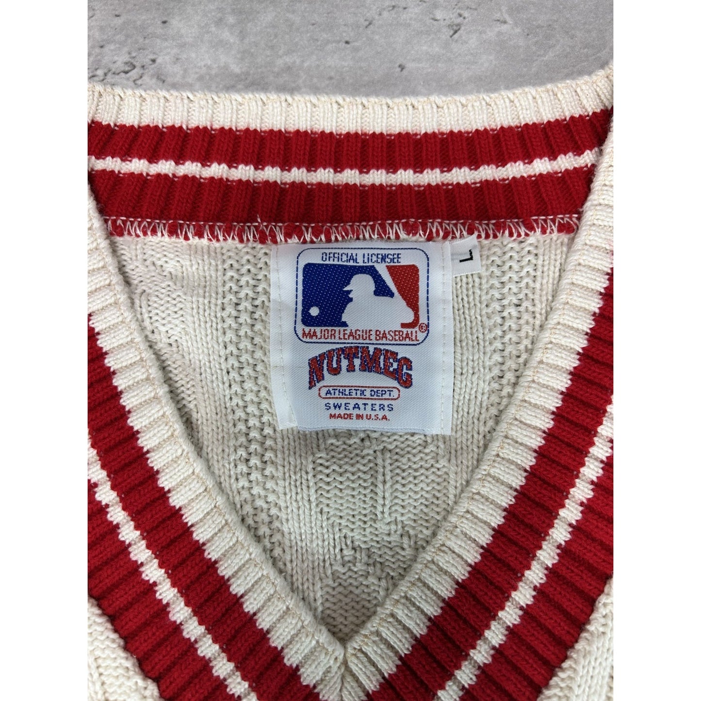 Vintage 90s MLB Player Alumni Embroidered Cable Knit V-Neck Sweater Size Large