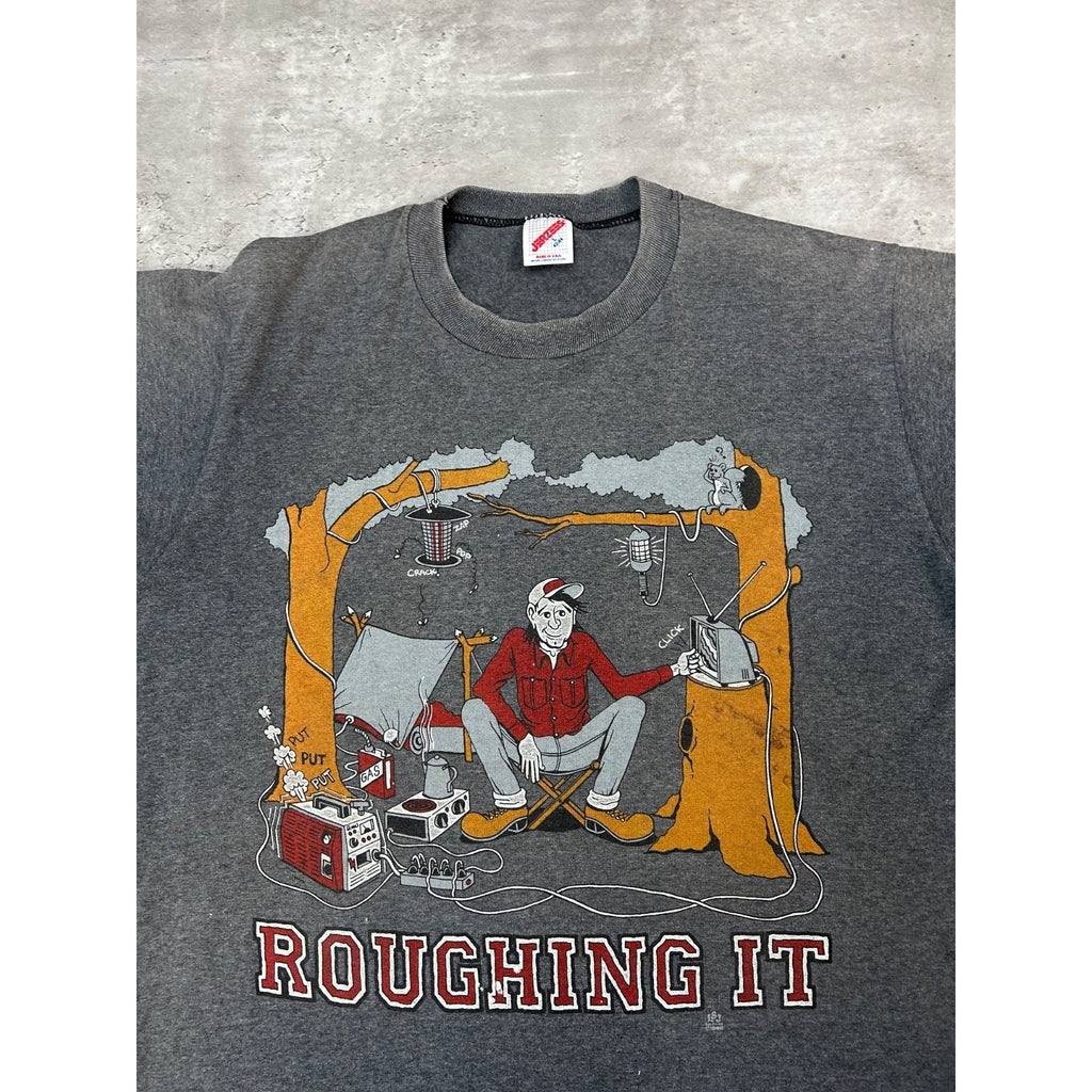 Vintage 1988 Roughing It Cartoon Camping Comedy Graphic T-Shirt Size Large