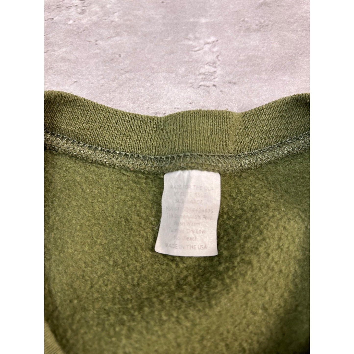 Vintage 90s US Military USMC Graphic Crest Graphic Crewneck Sweatshirt Sz Large