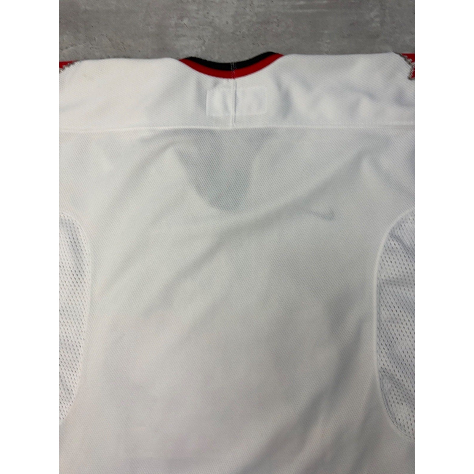 Team Canada NHL Embroidered Nike Hockey Jersey Size Small