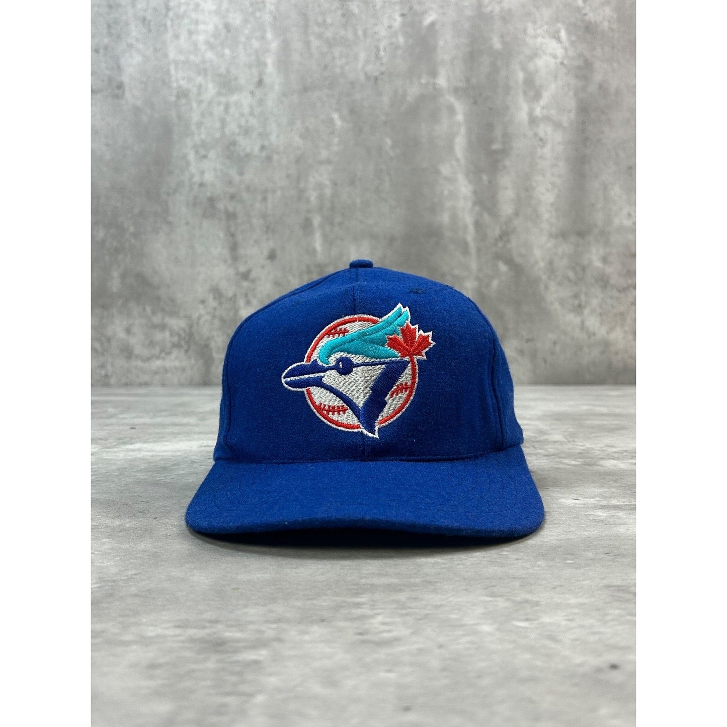 Vintage 90s Toronto Blue Jays MLB Embroidered Logo Baseball Strapback Hat OSFA