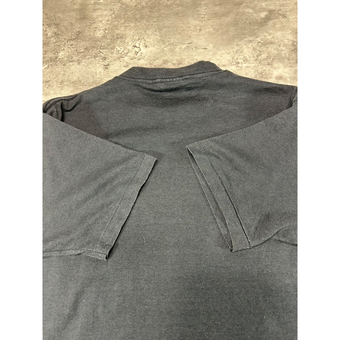 Vintage 90s Iowa Hawkeyes NCAA Collegiate Graphic Spellout T-Shirt Size Large