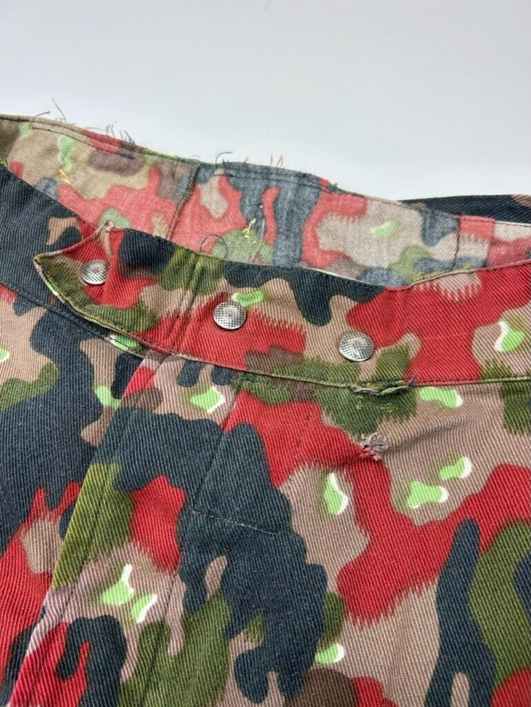 Vintage 70s Swiss Military Alpenflange Sniper Camo Cargo Pants Size 36