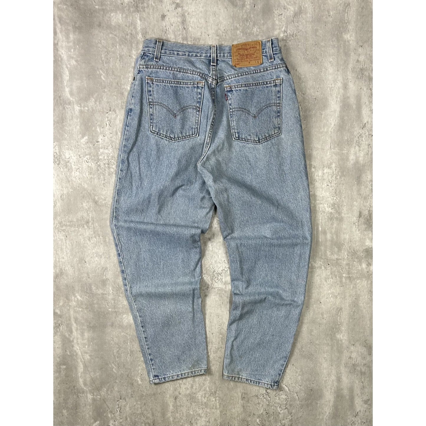 Vintage 90s Women's Levis 550 Red Tab Light Wash Denim Pants Size 31 Blue