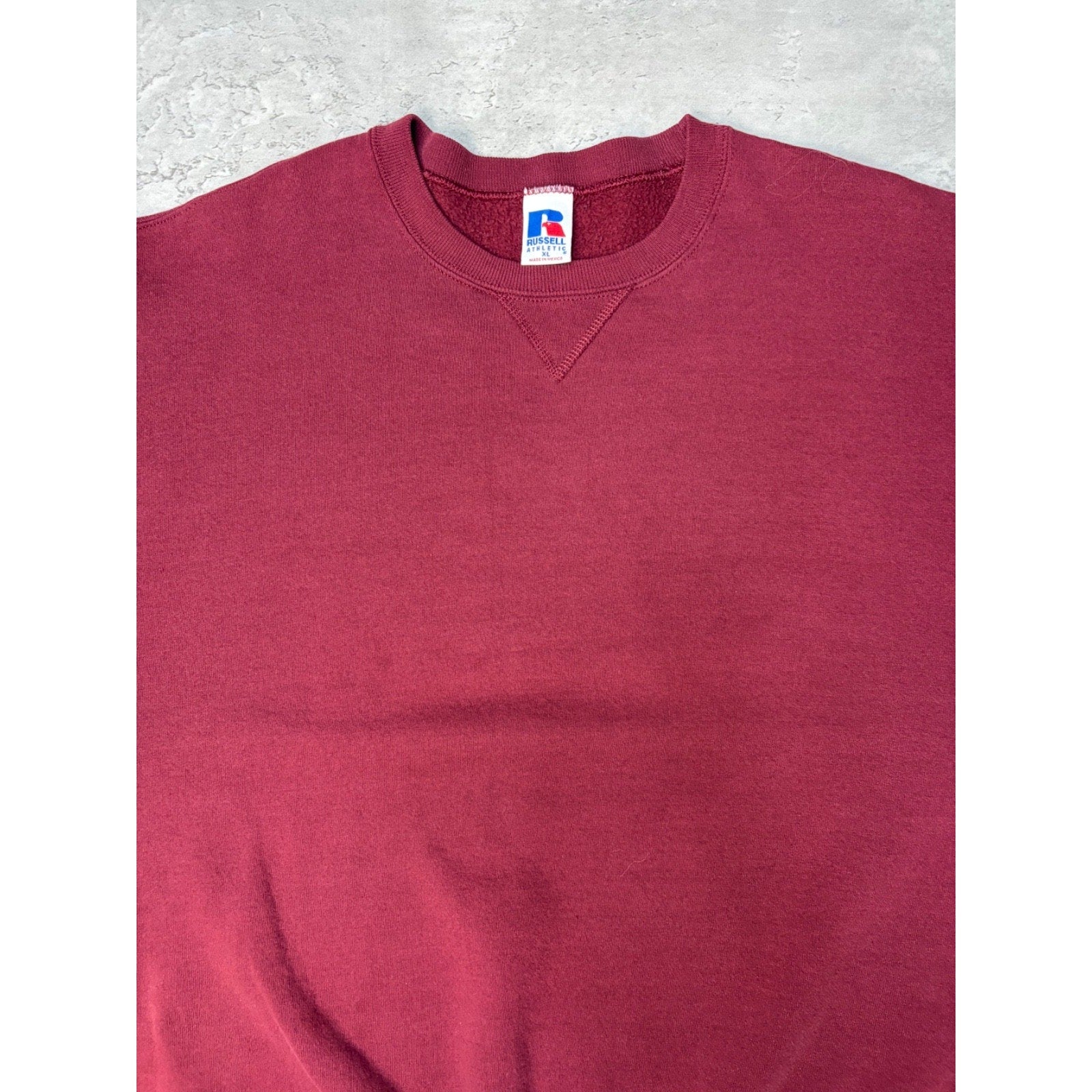 Vintage Russell Athletics Blank Pullover Maroon Crewneck Sweatshirt Size XL
