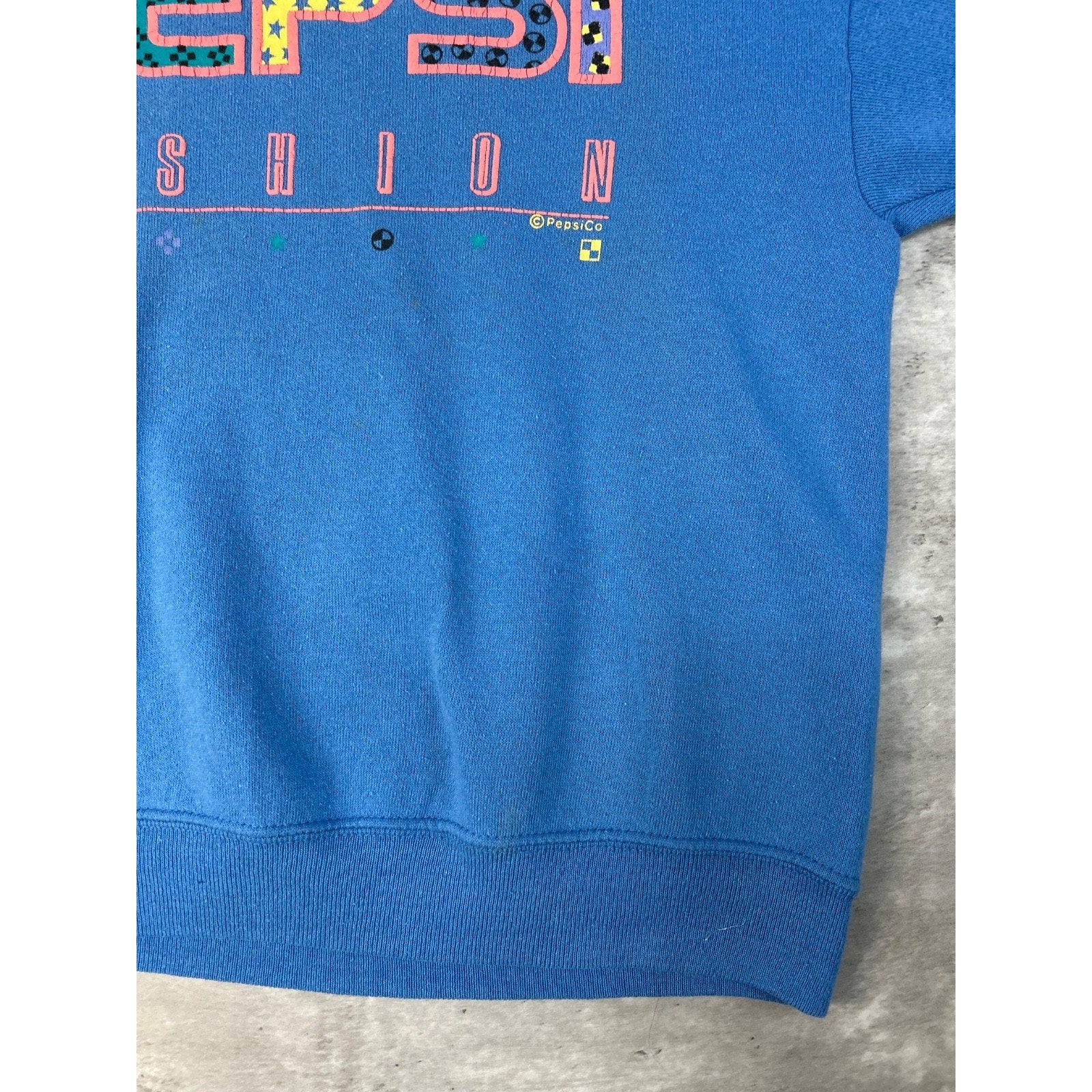 Vintage 90s Pepsi Fashion Soda Promo Spellout Graphic Sweatshirt Size Small