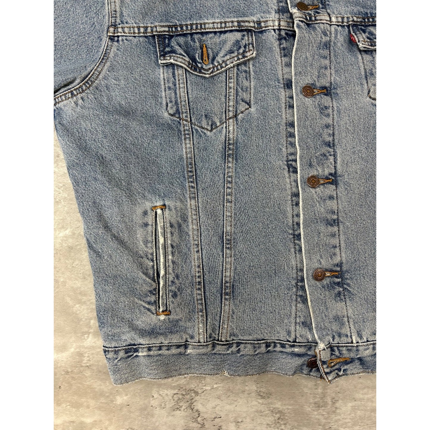 VTG 90s Levis Plaid Lined Red Tab Light Wash Denim Type 3 Trucker Jacket Size XL