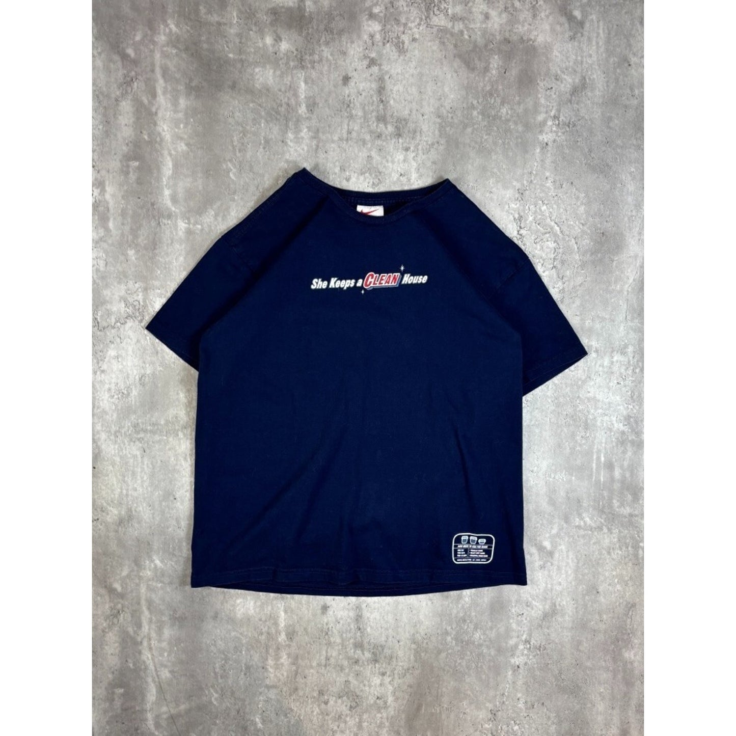 Vintage 90s Nike Womens Basketball She Keeps A Clean House T-Shirt Size XL Blue