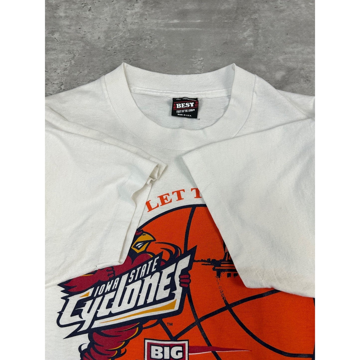 Vintage 1996 Iowa State Cyclones NCAA Big 8 Basketball Champs T-Shirt Size Large