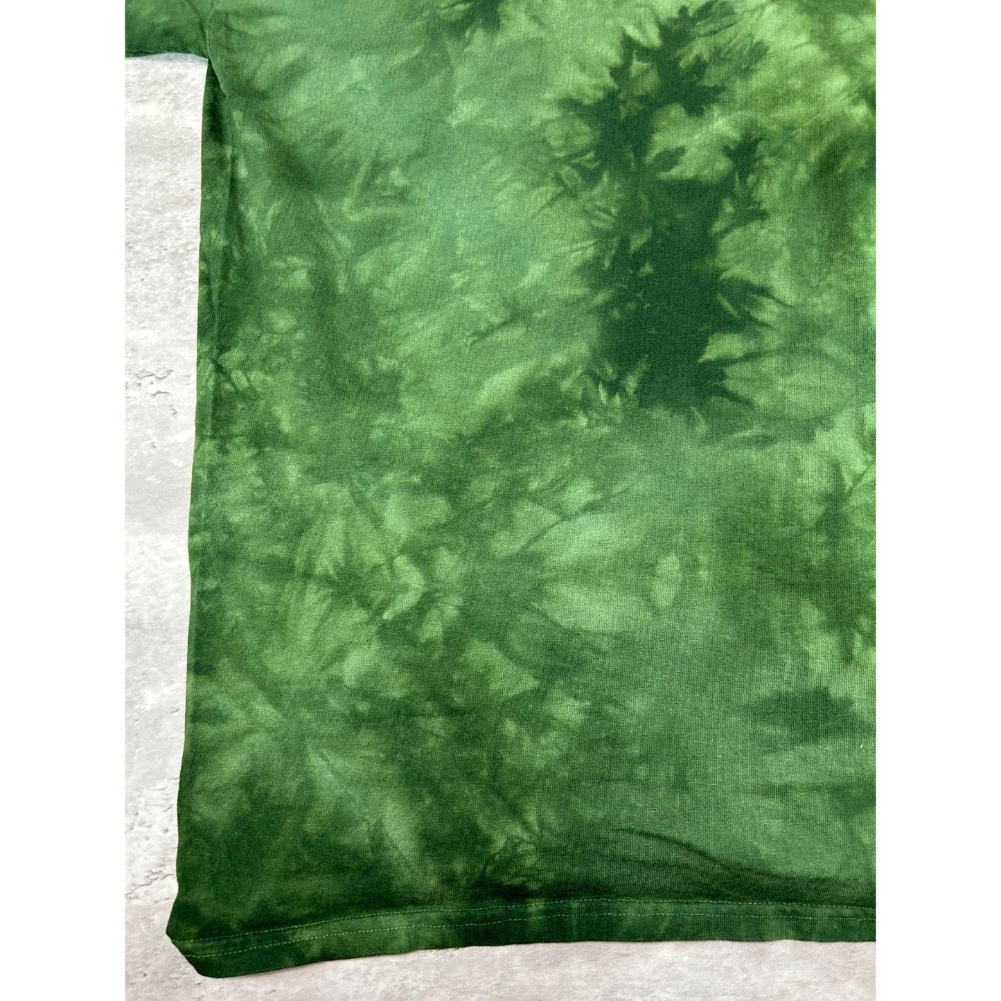 Vintage 2004 Mountain Mystical Landscape Nature Graphic Tye Dye T-Shirt Sz Large