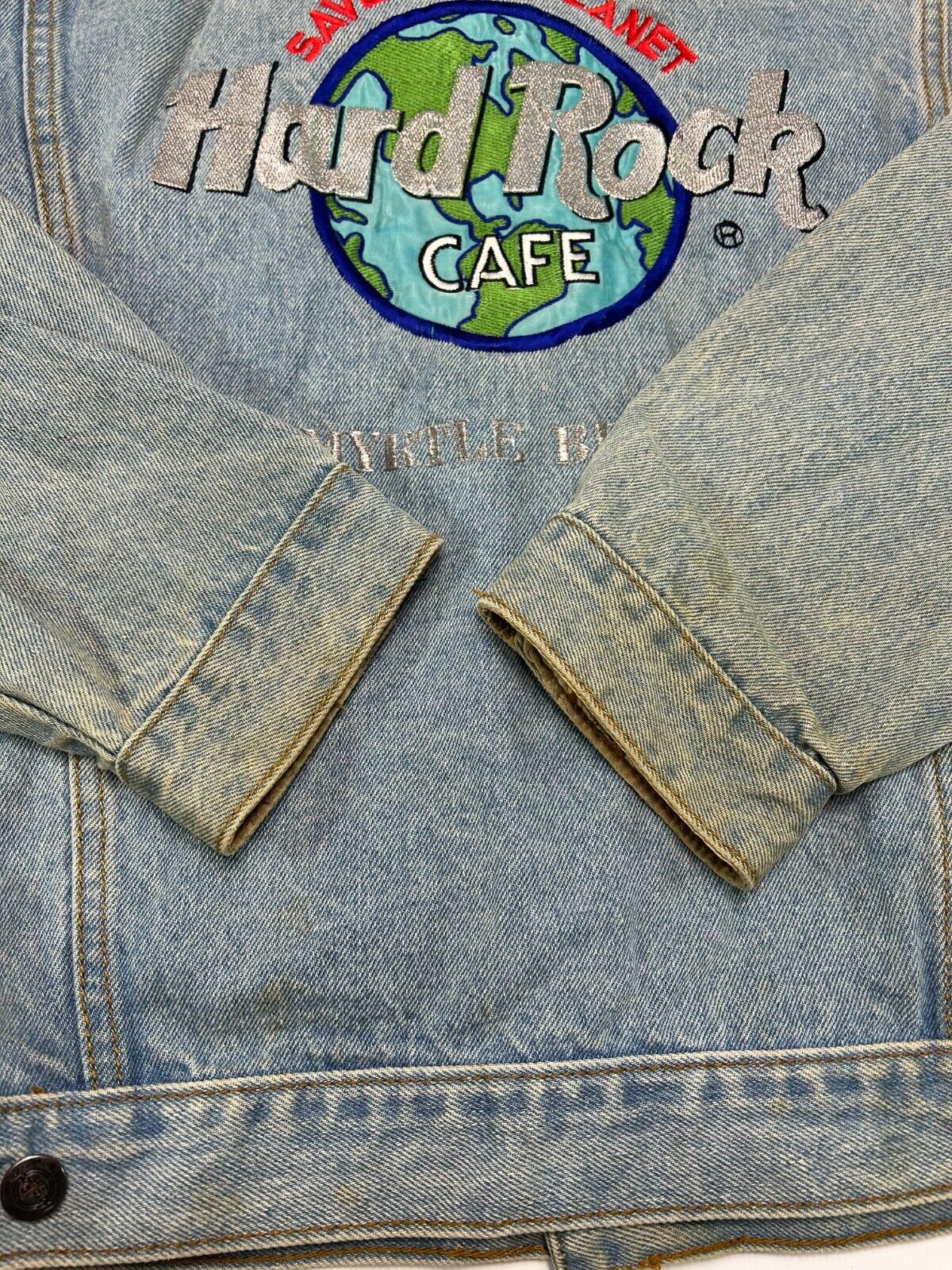 Vintage Hard Rock Cafe Myrtle Beach Medium Wash Denim Trucker Jacket Size Large