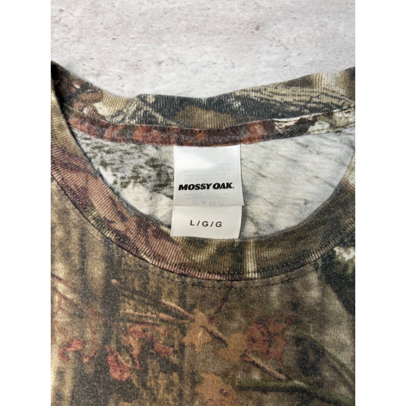Vintage Mossy Oak Break Up Camo Hunting T-Shirt Size Large