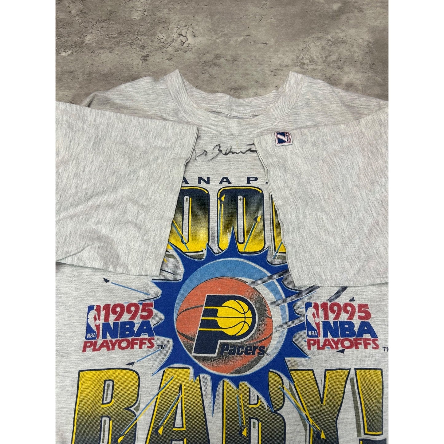 Vintage 1995 Indiana Pacers NBA Playoffs Boom Baby Graphic T-Shirt Size Large