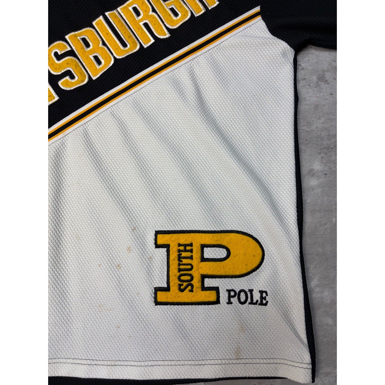 Vintage Southpole Pittsburgh Embroidered Spellout Collared Jersey Size XL