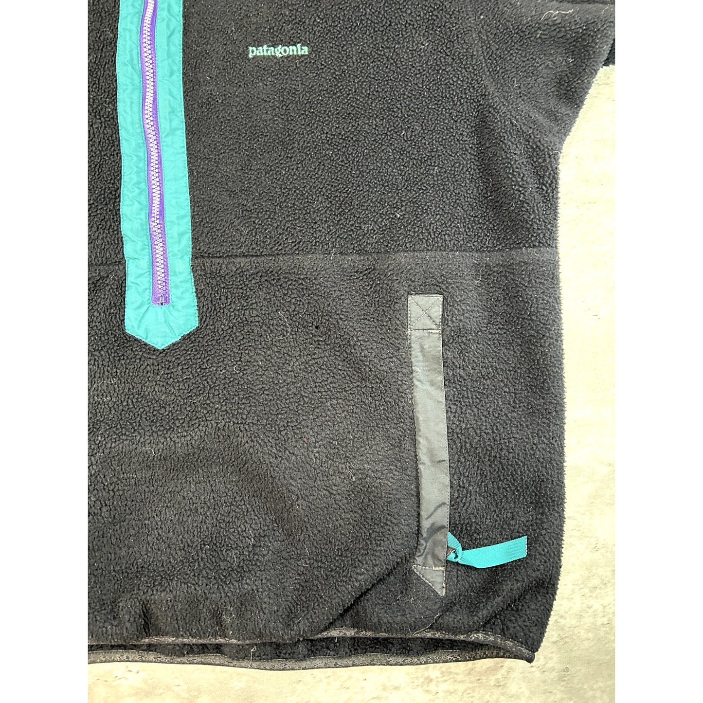 Vintage 90s Patagonia Embroidered Spellout 1/2 Zip Fleece Sweatshirt Size Large