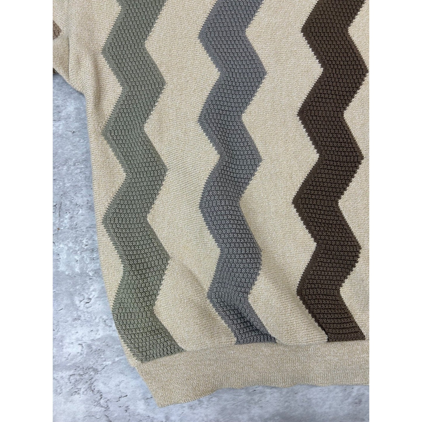 Vintage 90s Tundra Zig Zag Striped Print Pullover Knit Sweater Size Medium